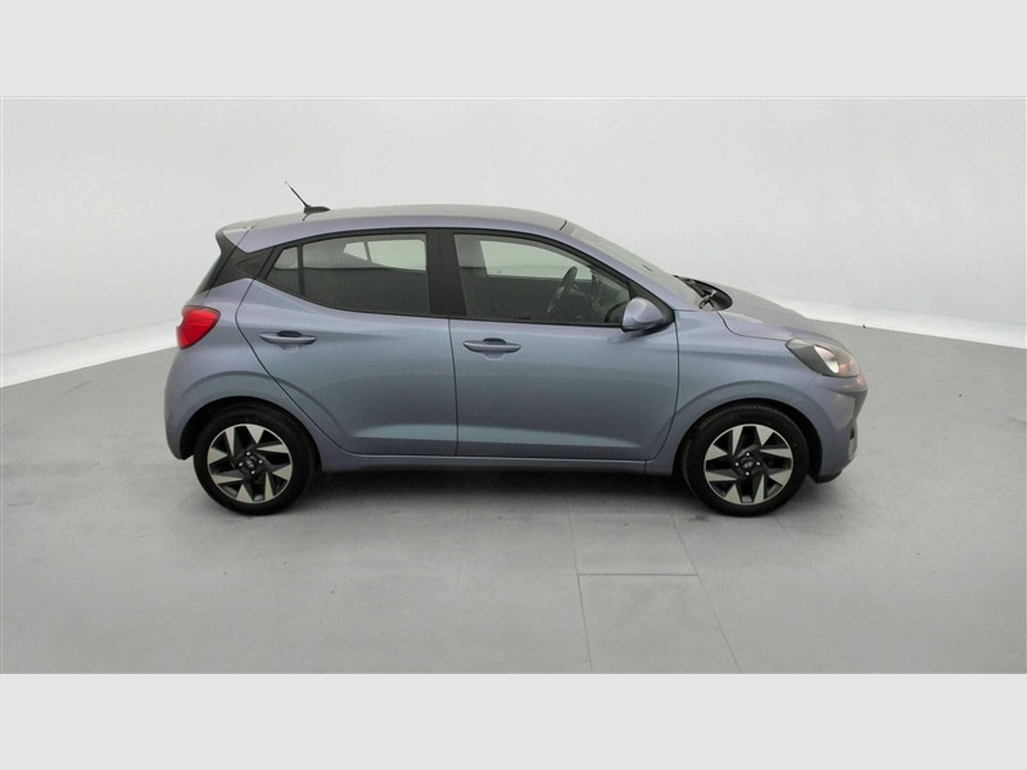 Hyundai i10 1.0i First Edition *CARPLAY/CLIM/JA15* (2023) - Photo 22