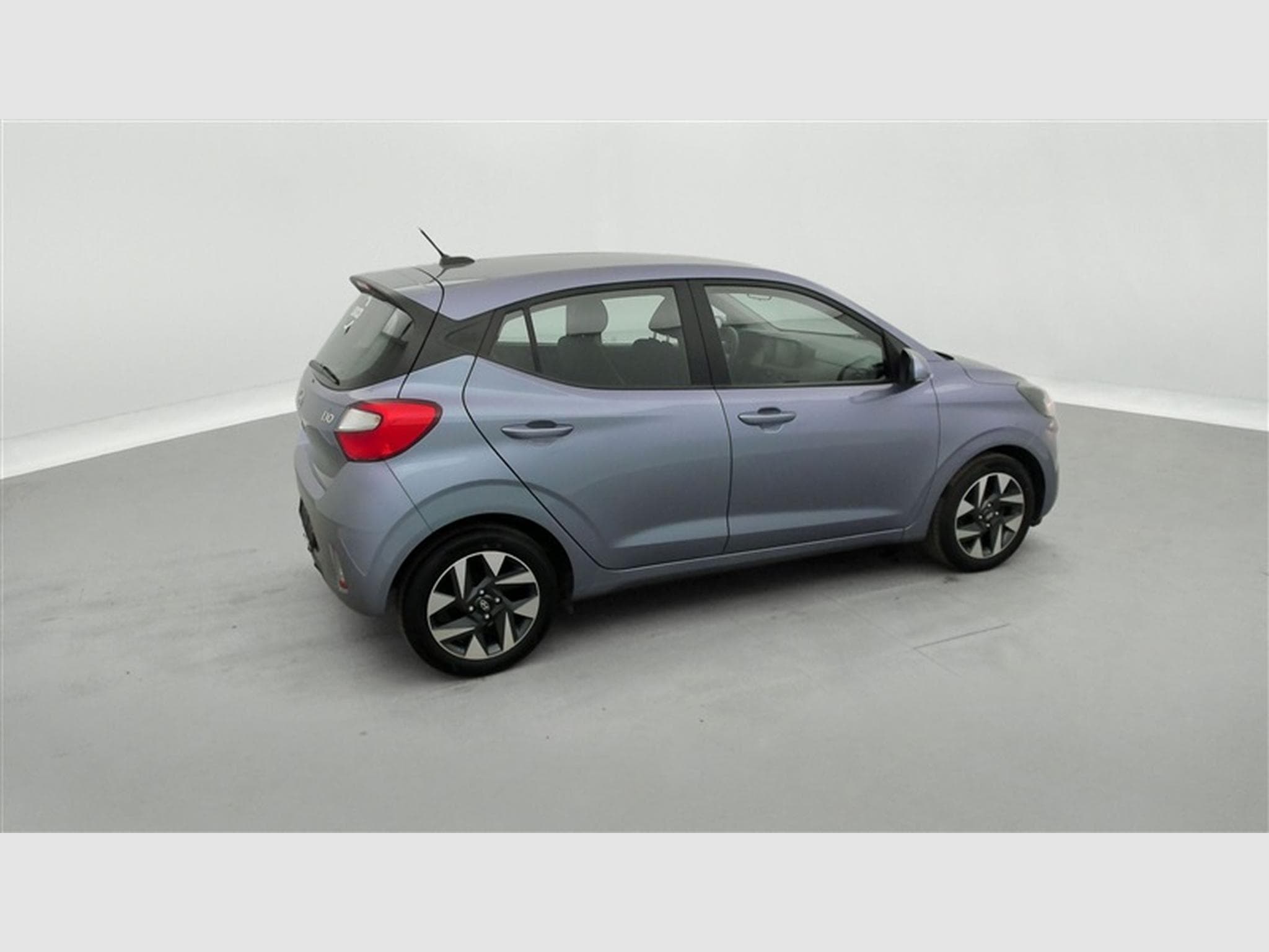 Hyundai i10 1.0i First Edition *CARPLAY/CLIM/JA15* (2023) - Photo 23