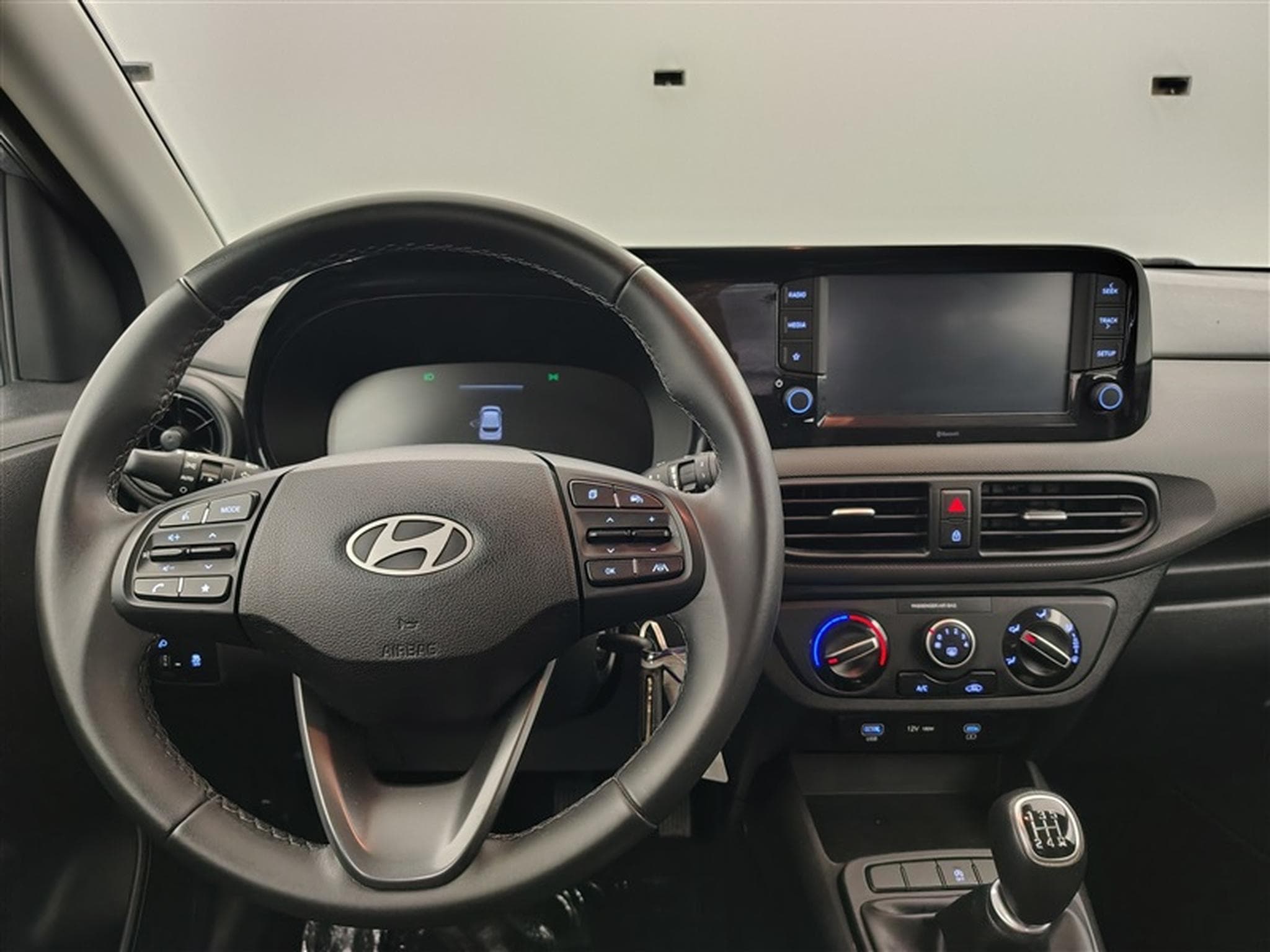 Hyundai i10 1.0i First Edition *CARPLAY/CLIM/JA15* (2023) - Photo 9