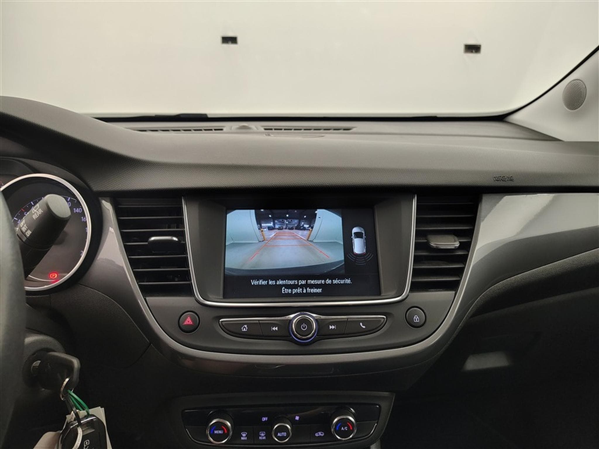 Opel Crossland 1.2 Turbo ECOTEC Ultimate S/S (2022) - Photo 17