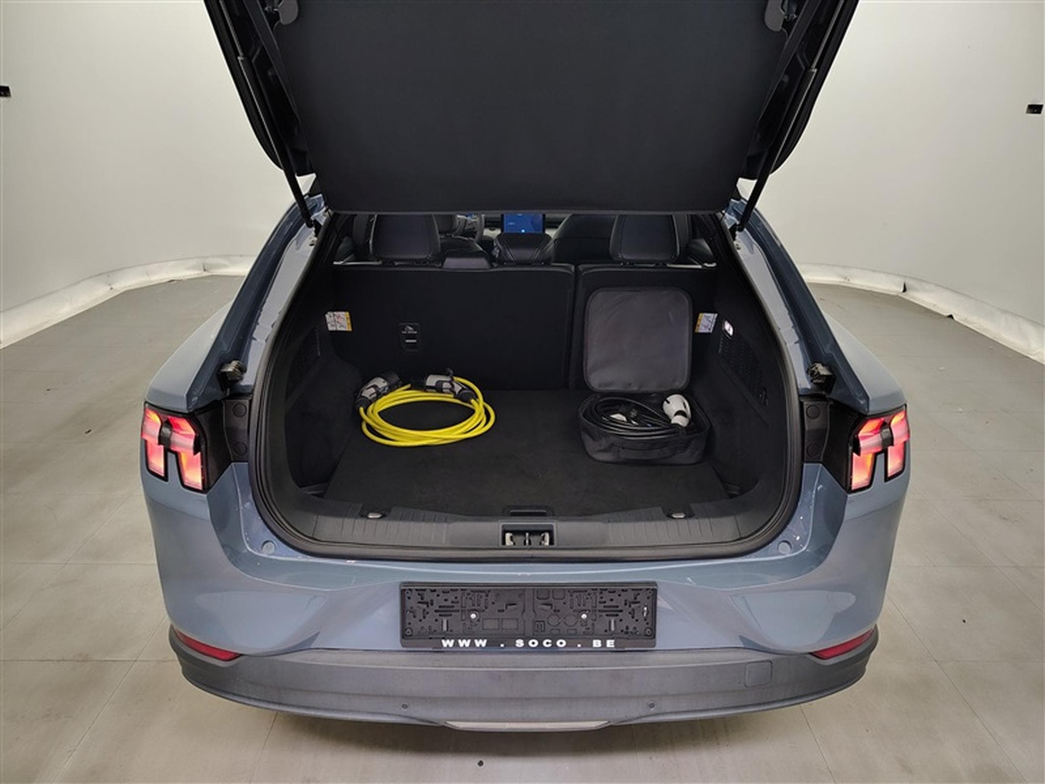 Ford Mustang Mach-E 76 kWh Technologie Pack CUIR/NAVI/FULL LED (2024) - Photo 14