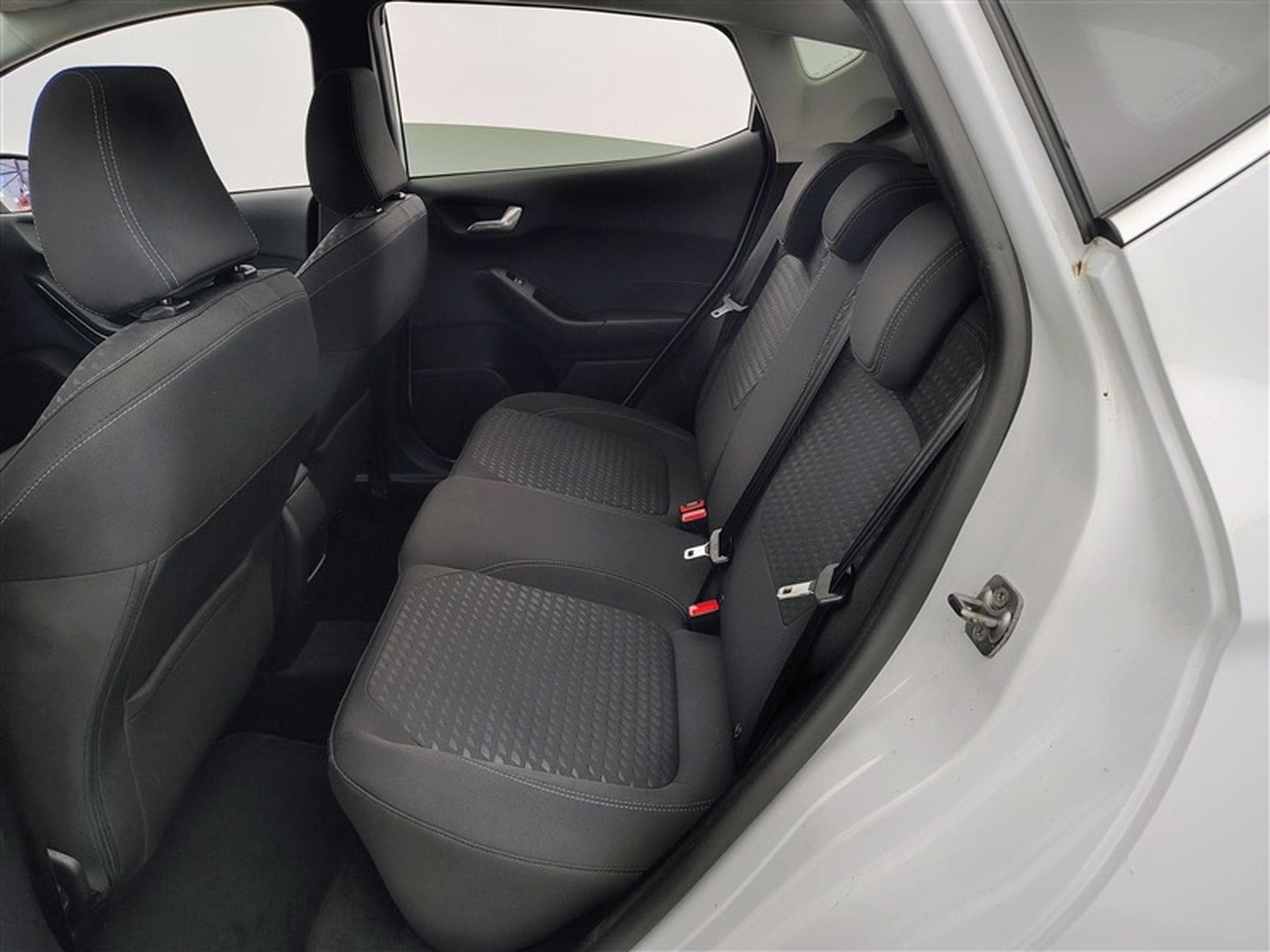 Ford Fiesta 1.0 EcoBoost MHEV Titanium (EU6d) (2021) - Photo 13