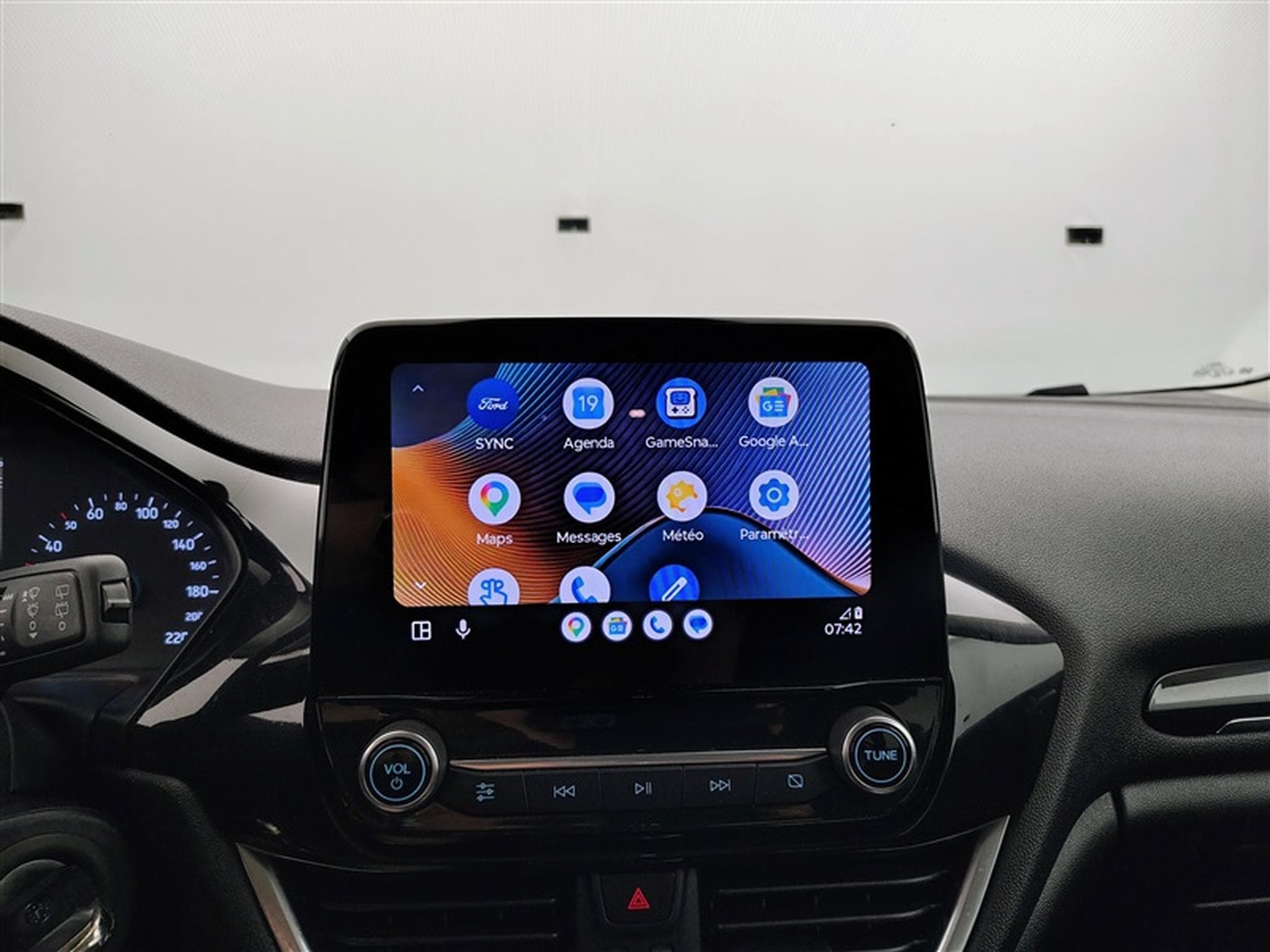 Ford Fiesta 1.0 EcoBoost MHEV Titanium (EU6d) (2021) - Photo 19