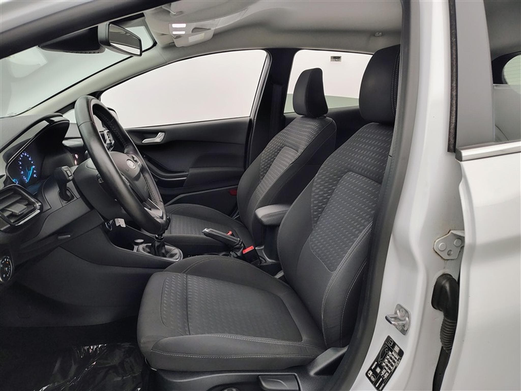 Ford Fiesta 1.0 EcoBoost MHEV Titanium (EU6d) (2021) - Photo 7
