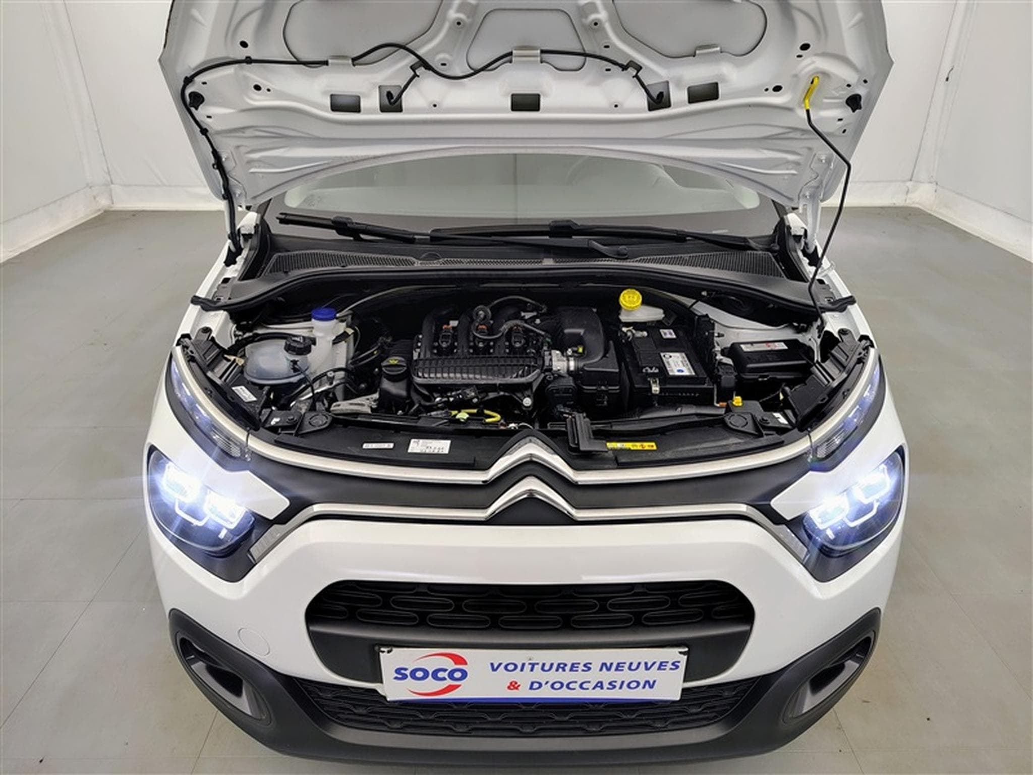 Citroen C3 1.2i PureTech Shine S&S (EU6.4) (2022) - Photo 17