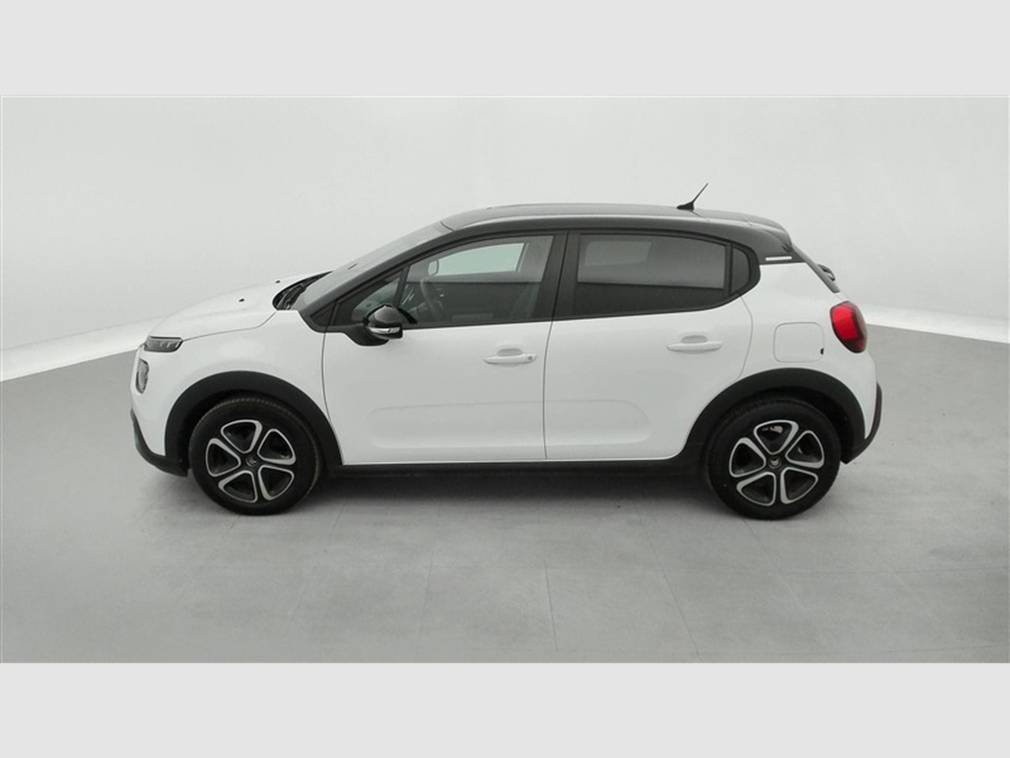 Citroen C3 1.2i PureTech Shine S&S (EU6.4) (2022) - Photo 3