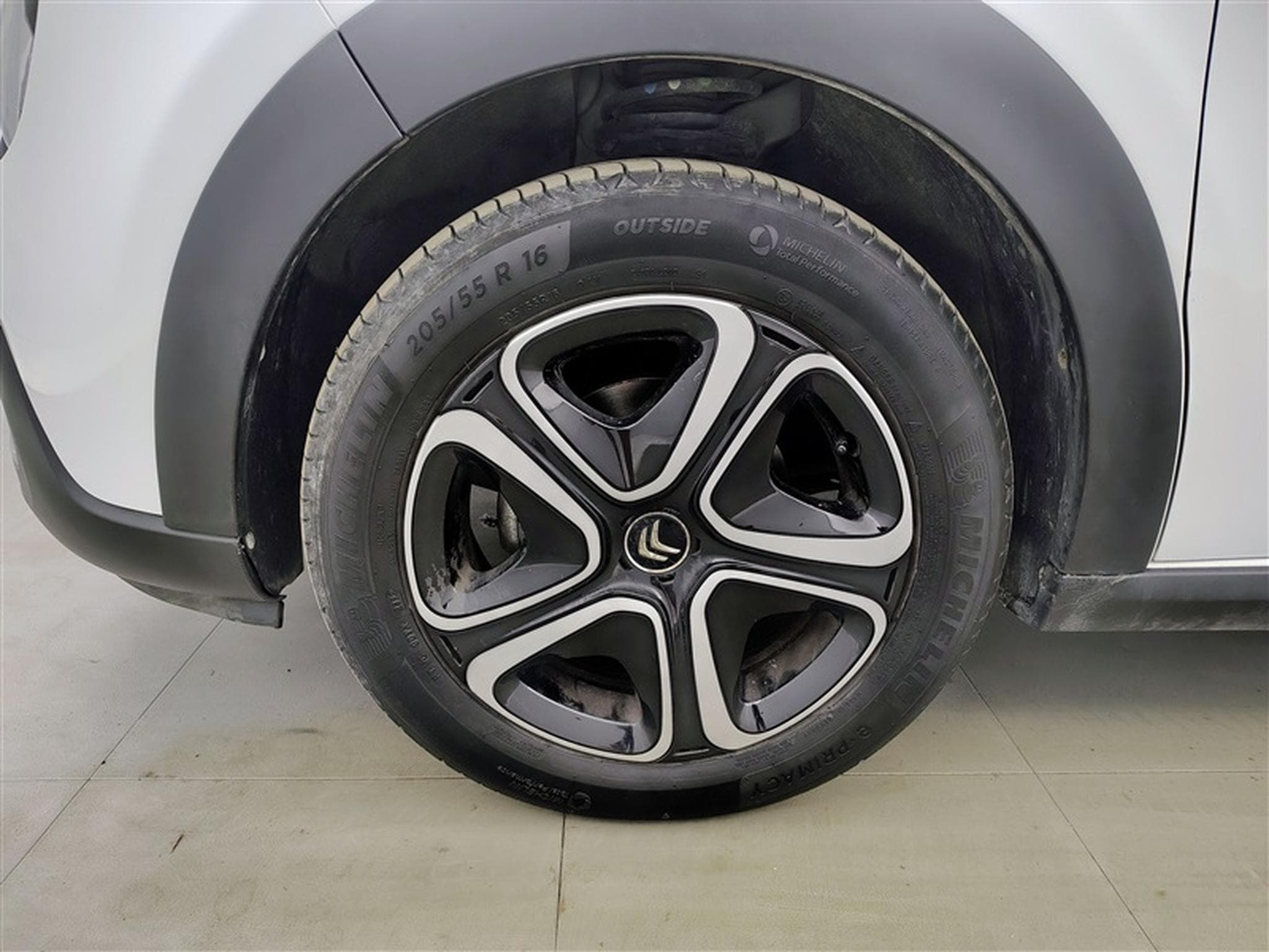 Citroen C3 1.2i PureTech Shine S&S (EU6.4) (2022) - Photo 6