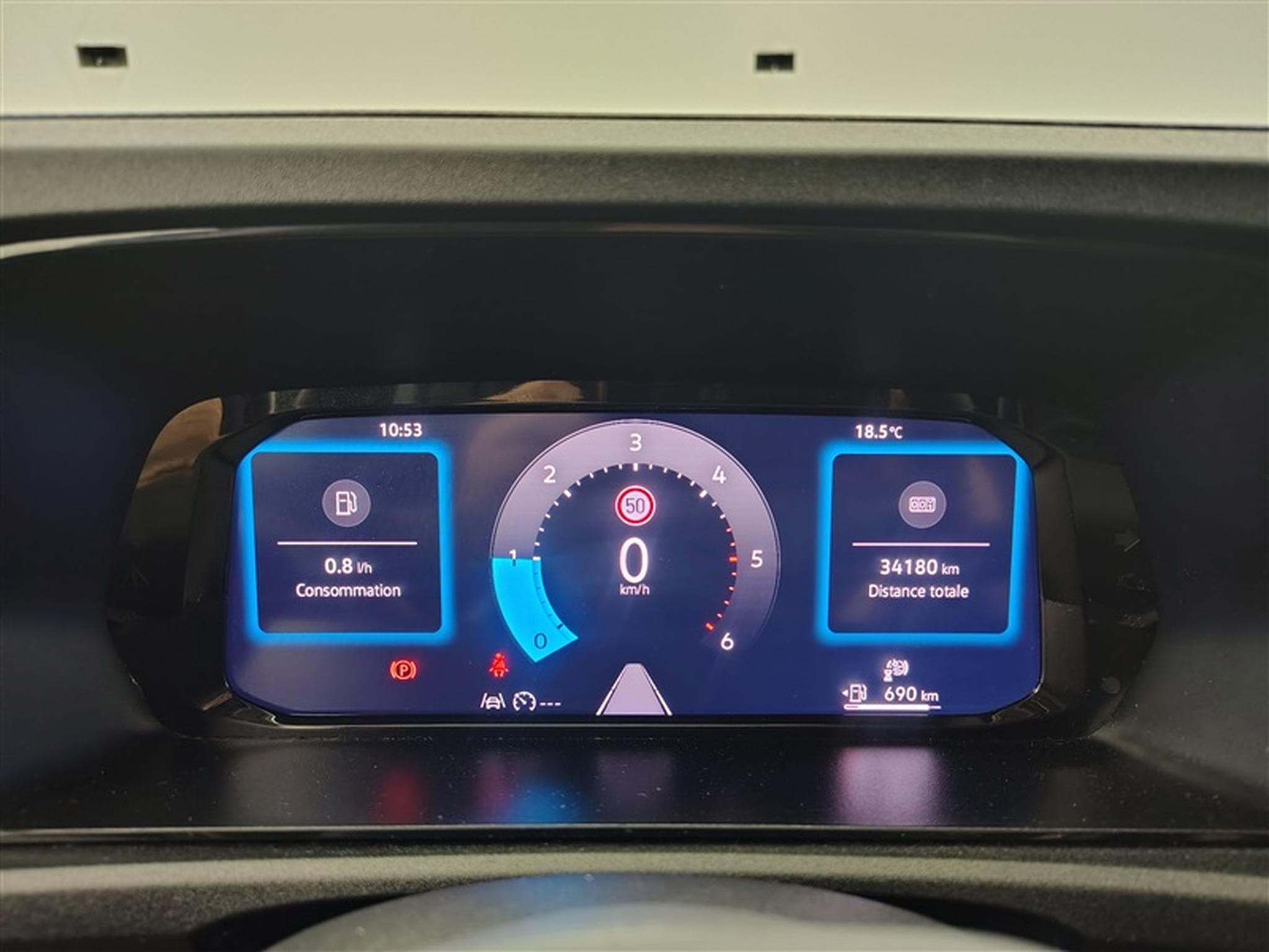 VW Caddy TDi Double cabine Navi / PDC (2024) - Photo 10
