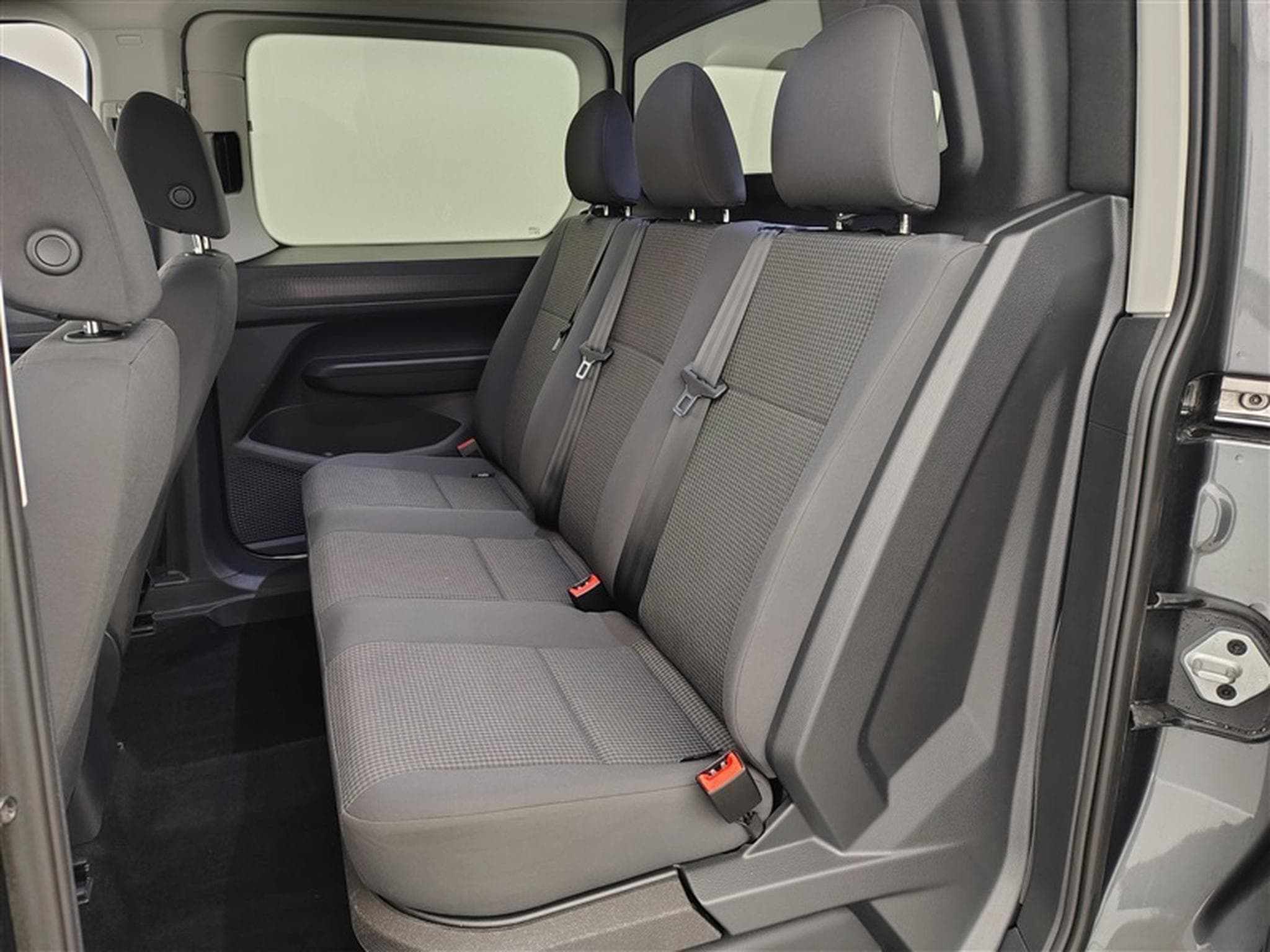 VW Caddy TDi Double cabine Navi / PDC (2024) - Photo 13