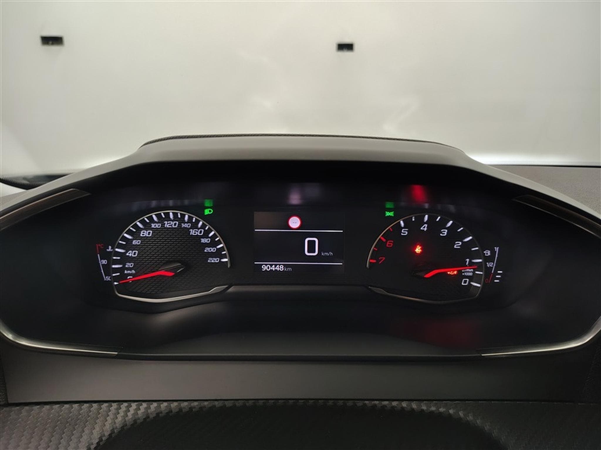 Peugeot 2008 1.2 PureTech Active NAVI/PDC (2020) - Photo 10