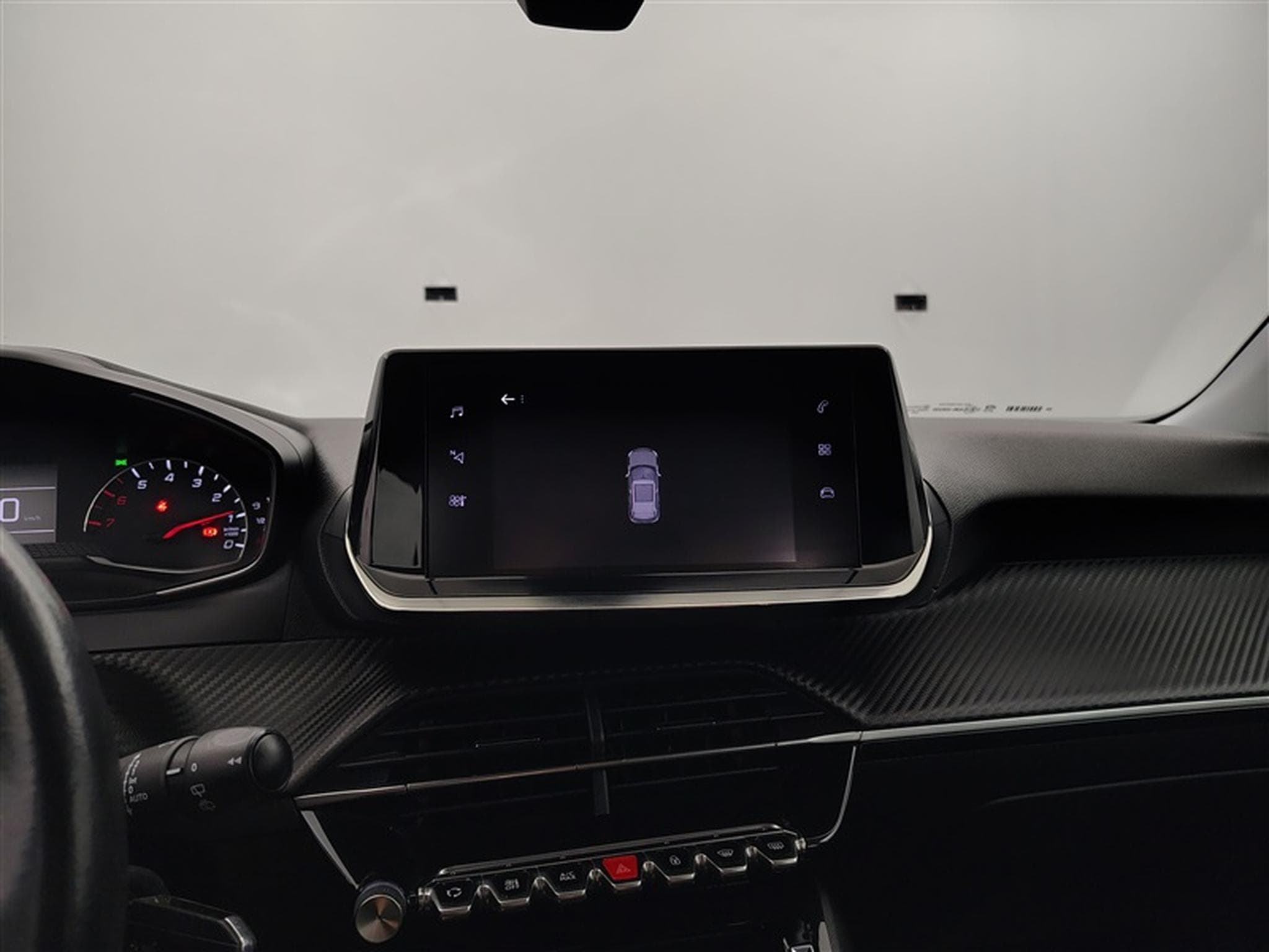 Peugeot 2008 1.2 PureTech Active NAVI/PDC (2020) - Photo 18