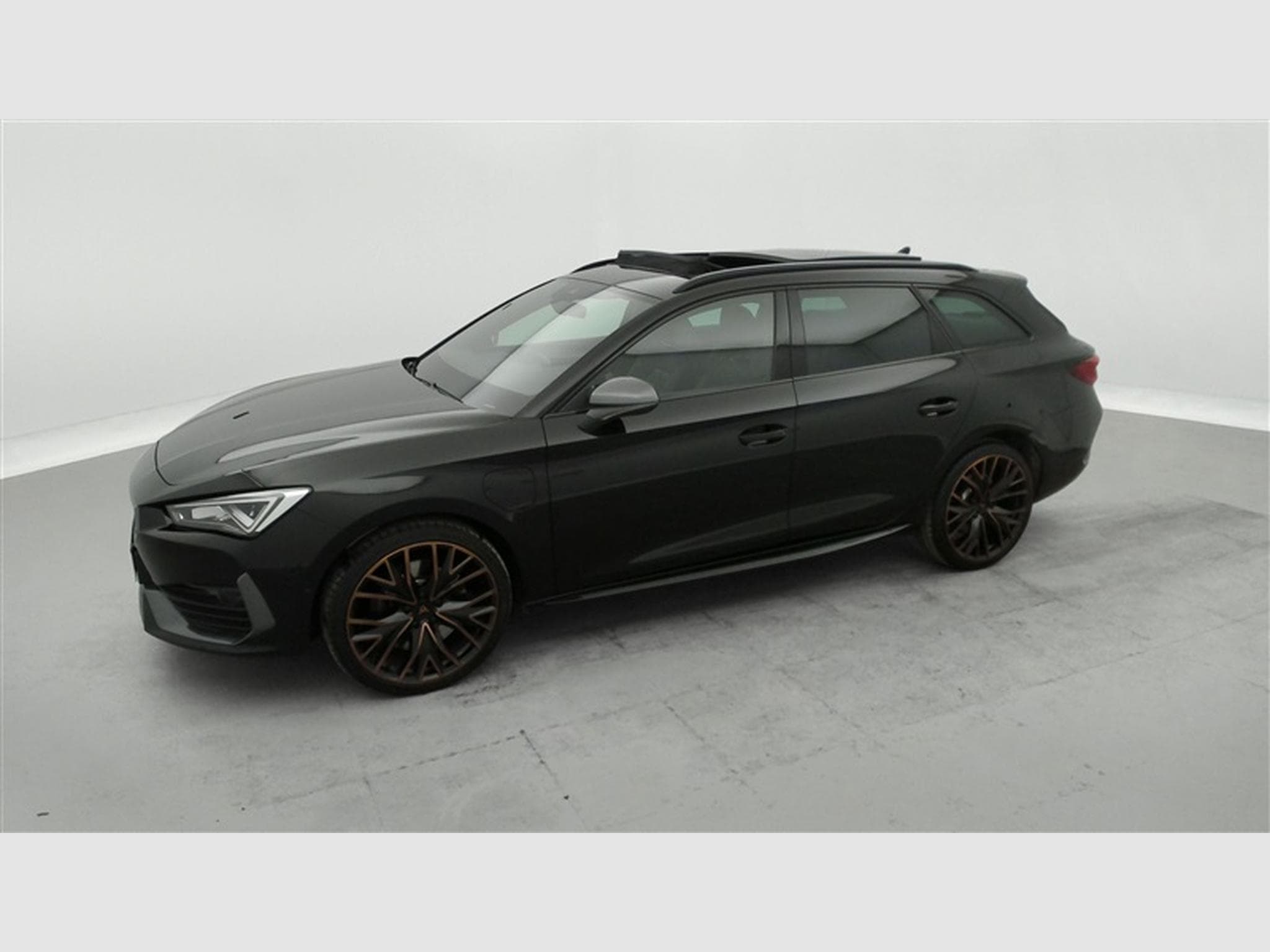 Cupra Leon Leon ST e-Hybrid 1.4 PHEV  Cuir/Siège élec./Toit Pano/... (2021) - Photo 24
