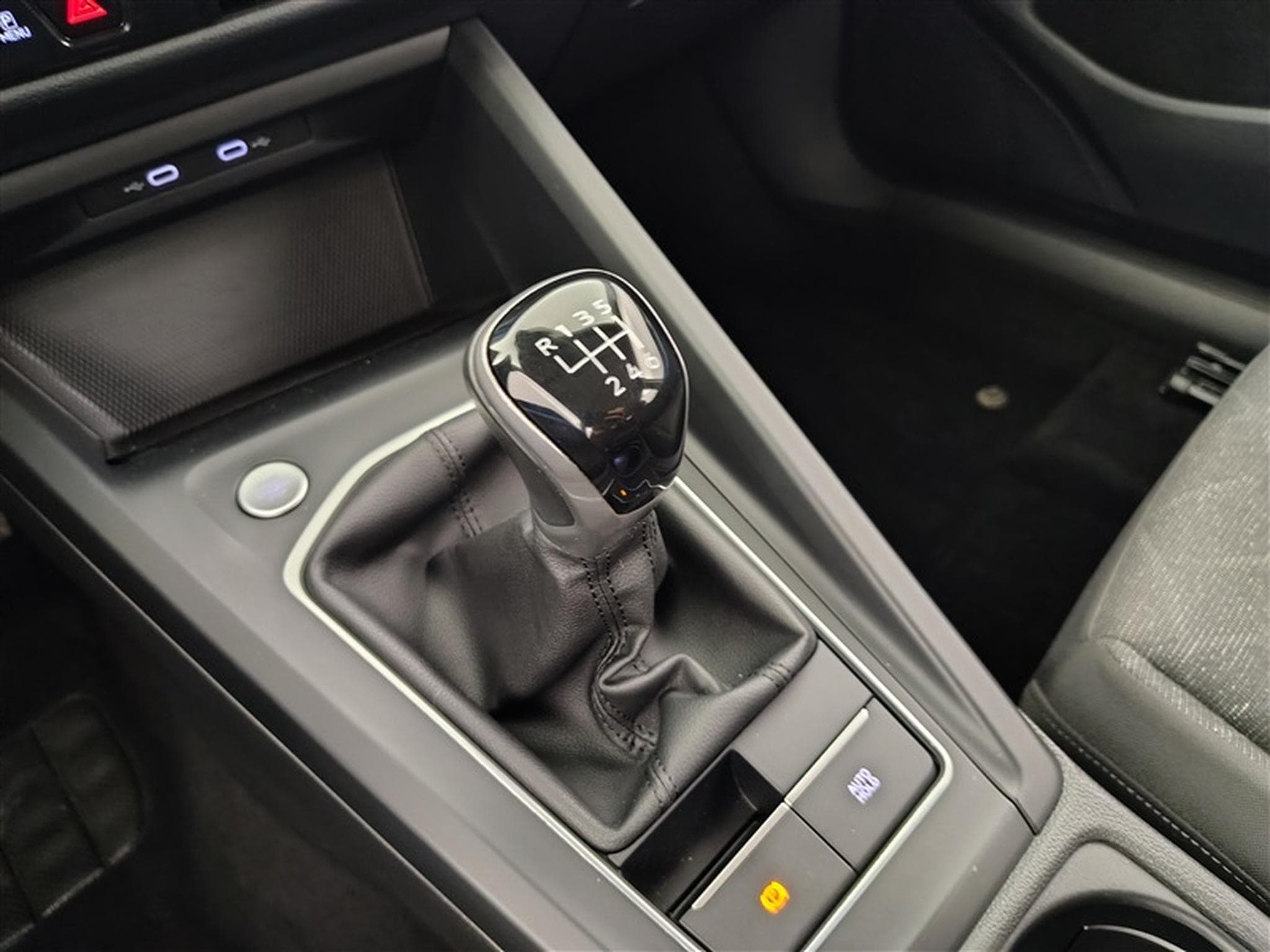 VW Golf 1.0 TSI 110cv Life CARPLAY / CLIM / FULL LED (2022) - Photo 12