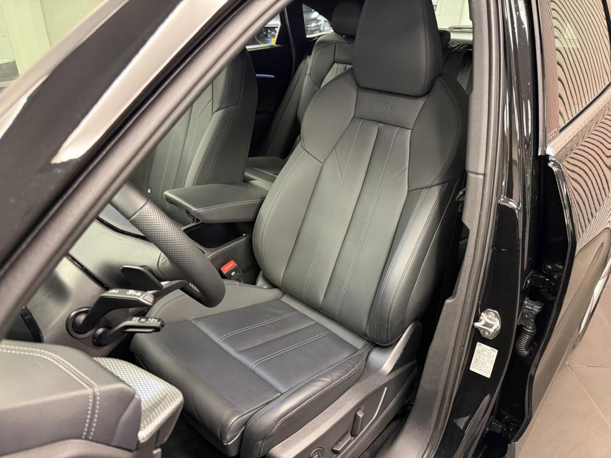Audi Q5 Sportback S line 204 CV / 150 kW TDI quattro S tronic (2025) - Photo 2