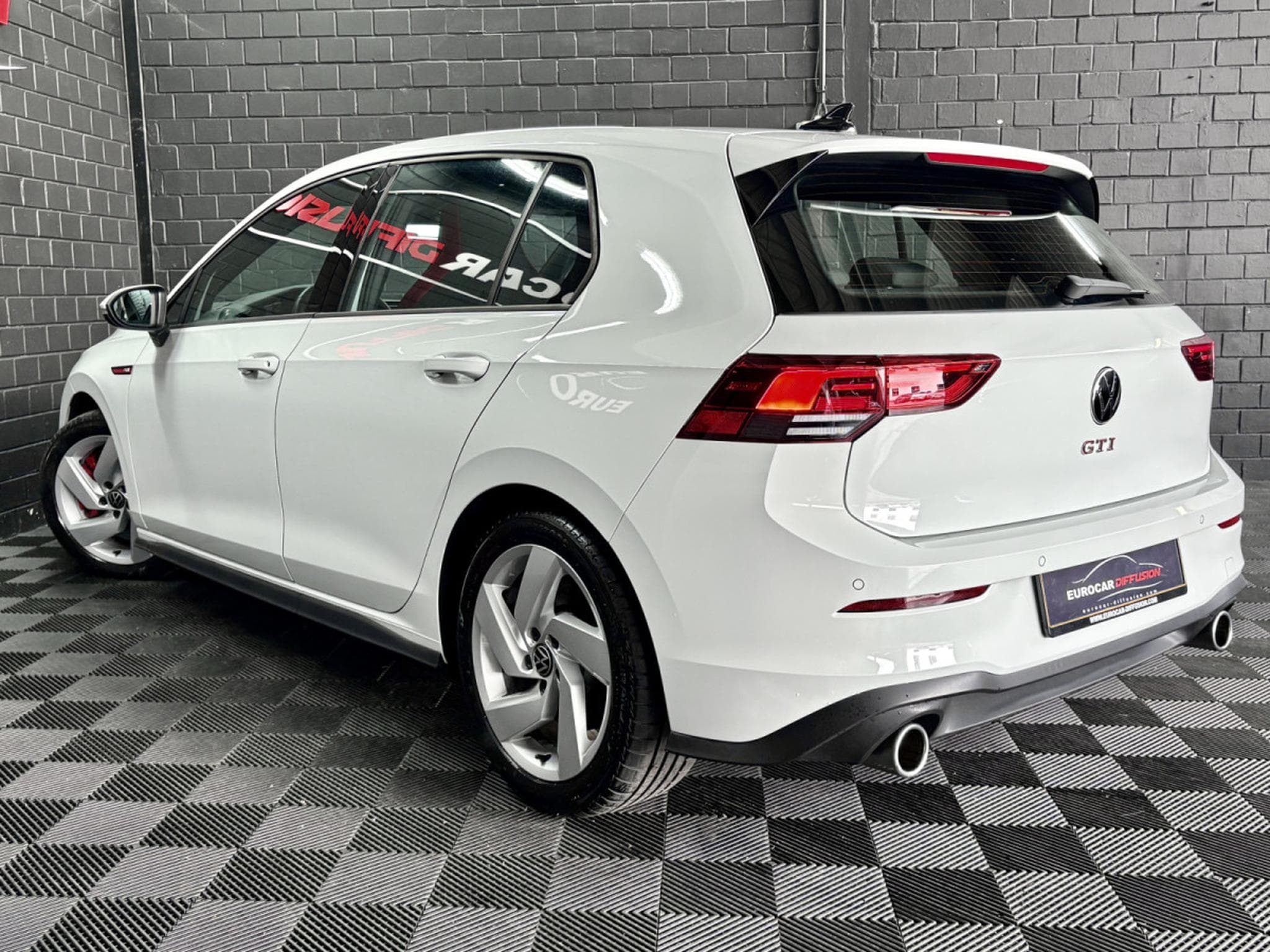 VW Golf GTI 2.0 TSI BVM6 245 CV *BOITE MECA* ACC * CARPLAY* (2023) - Photo 4
