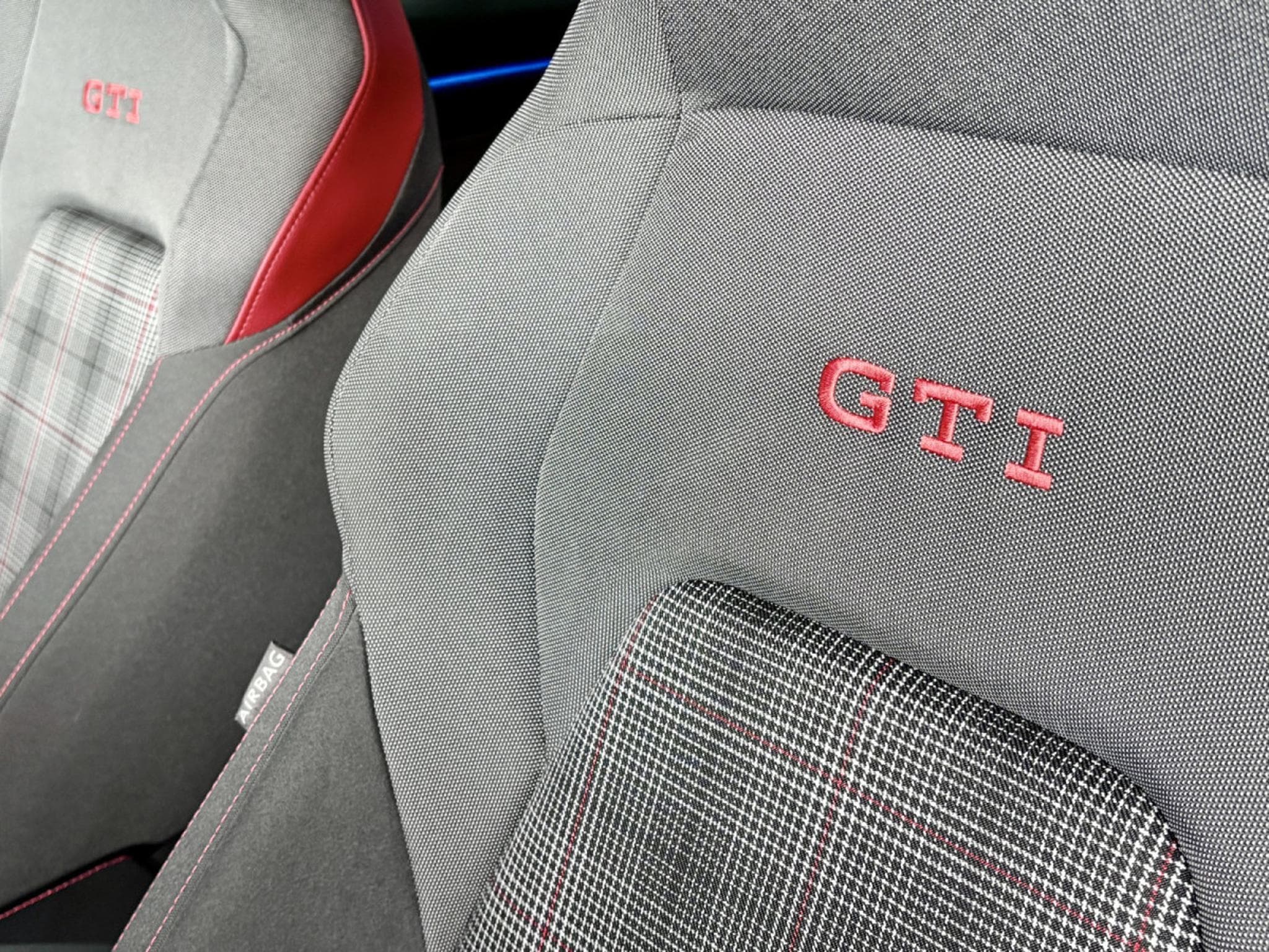 VW Golf GTI 2.0 TSI BVM6 245 CV *BOITE MECA* ACC * CARPLAY* (2023) - Photo 8