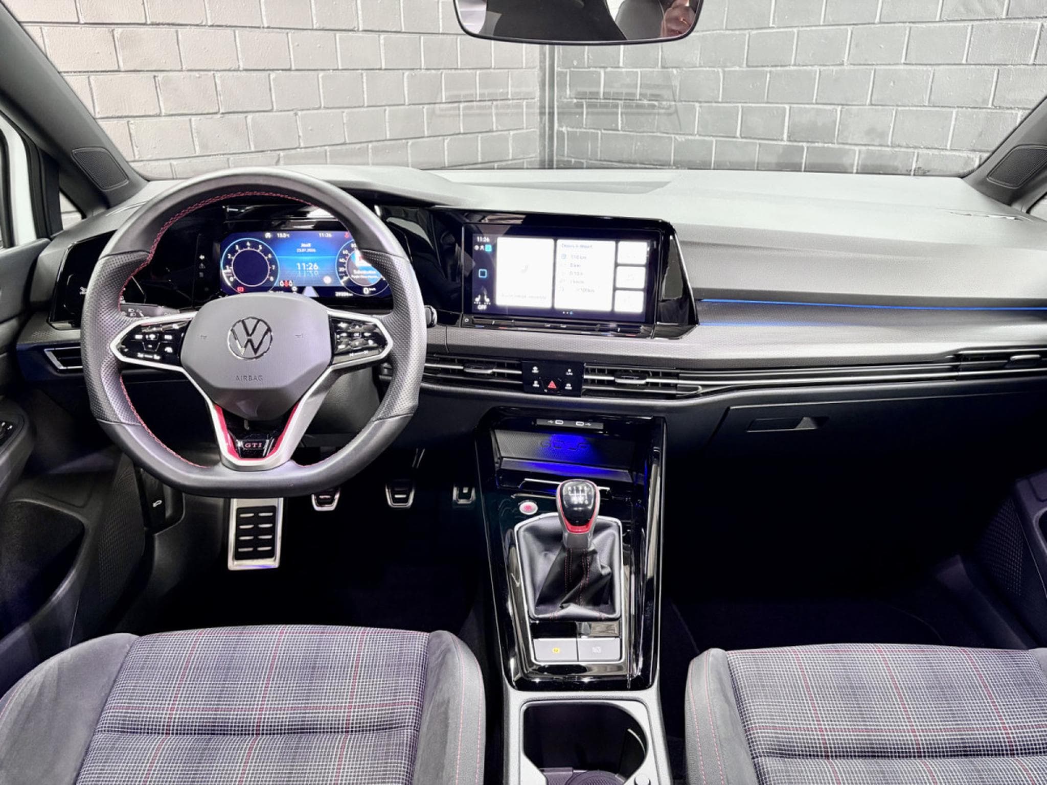 VW Golf GTI 2.0 TSI BVM6 245 CV *BOITE MECA* ACC * CARPLAY* (2023) - Photo 9