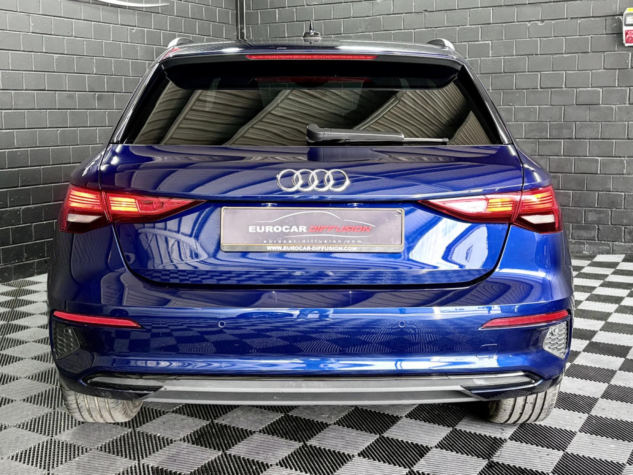 Audi A3 Sportback Advanced 30 TFSI 110 CV *ATTELAGE* * 18" * (2023) - Photo 5