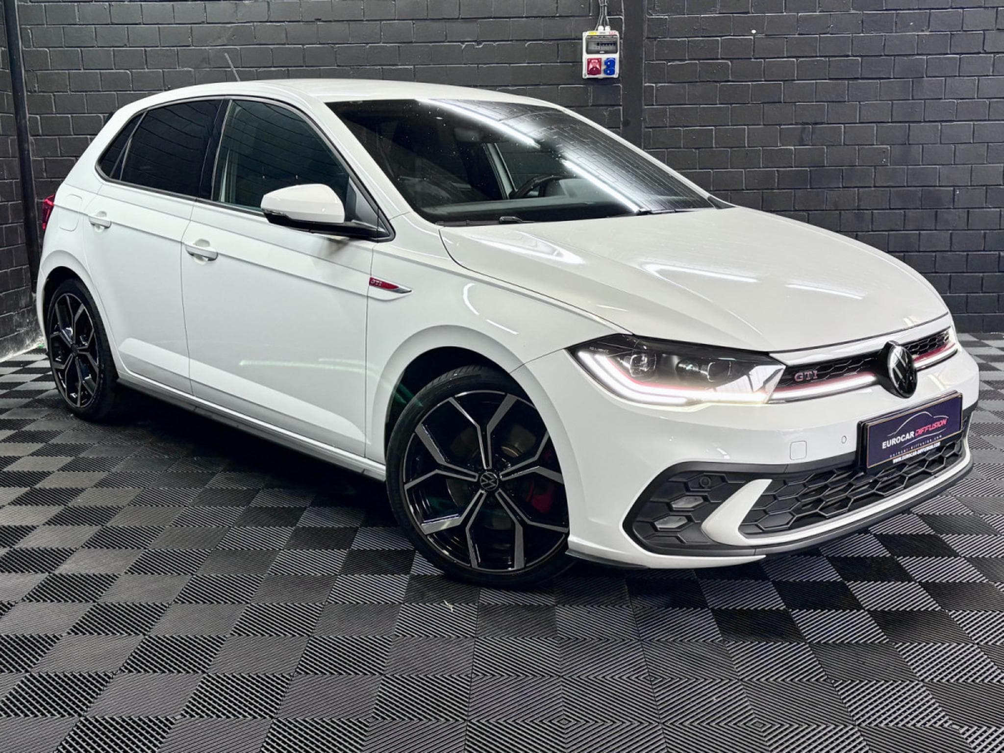 VW Polo 2.0 TSI 207 CV DSG7 *CAM* BEATS * MATRIX* (2023) - Photo 3