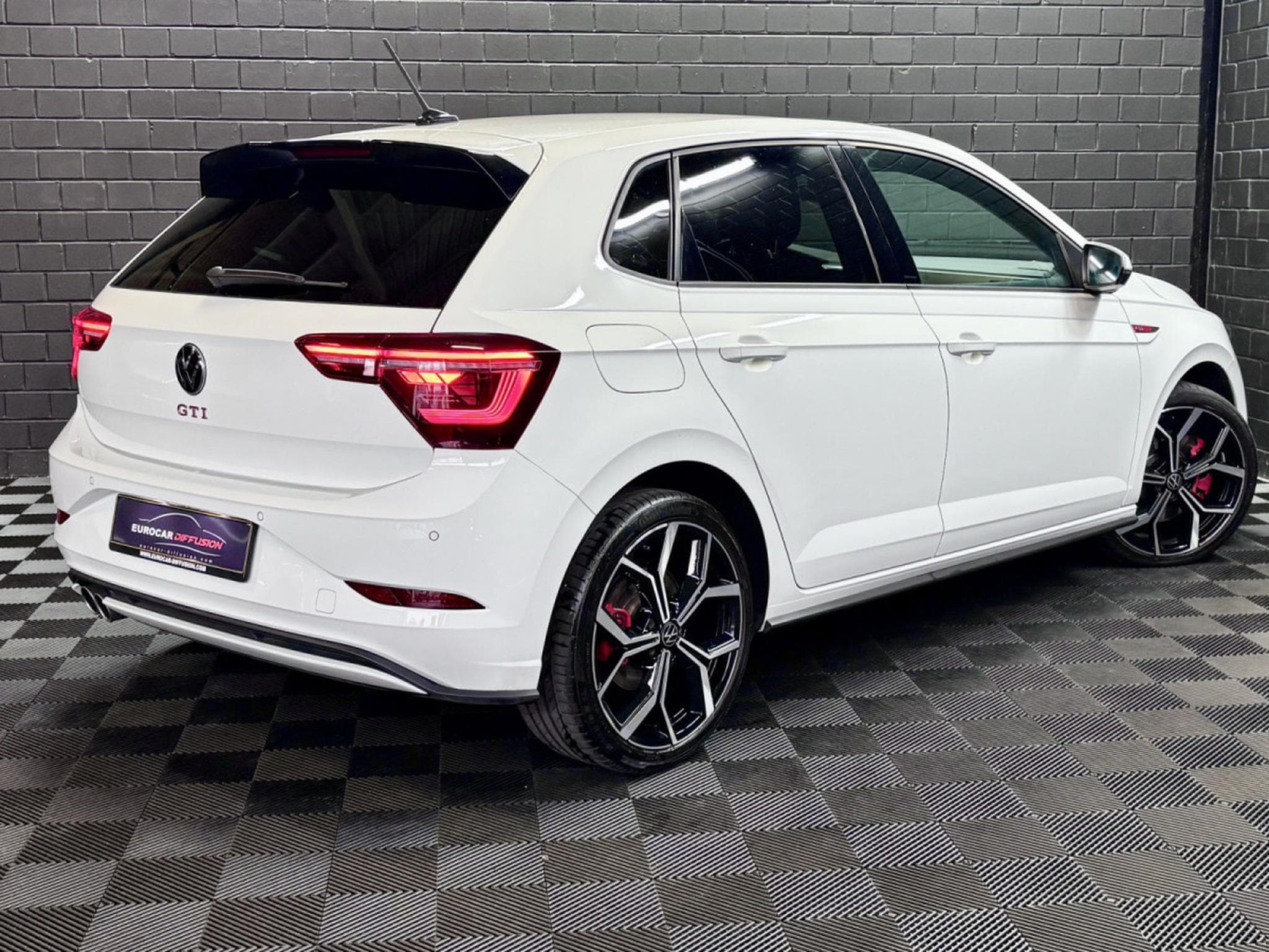 VW Polo 2.0 TSI 207 CV DSG7 *CAM* BEATS * MATRIX* (2023) - Photo 6