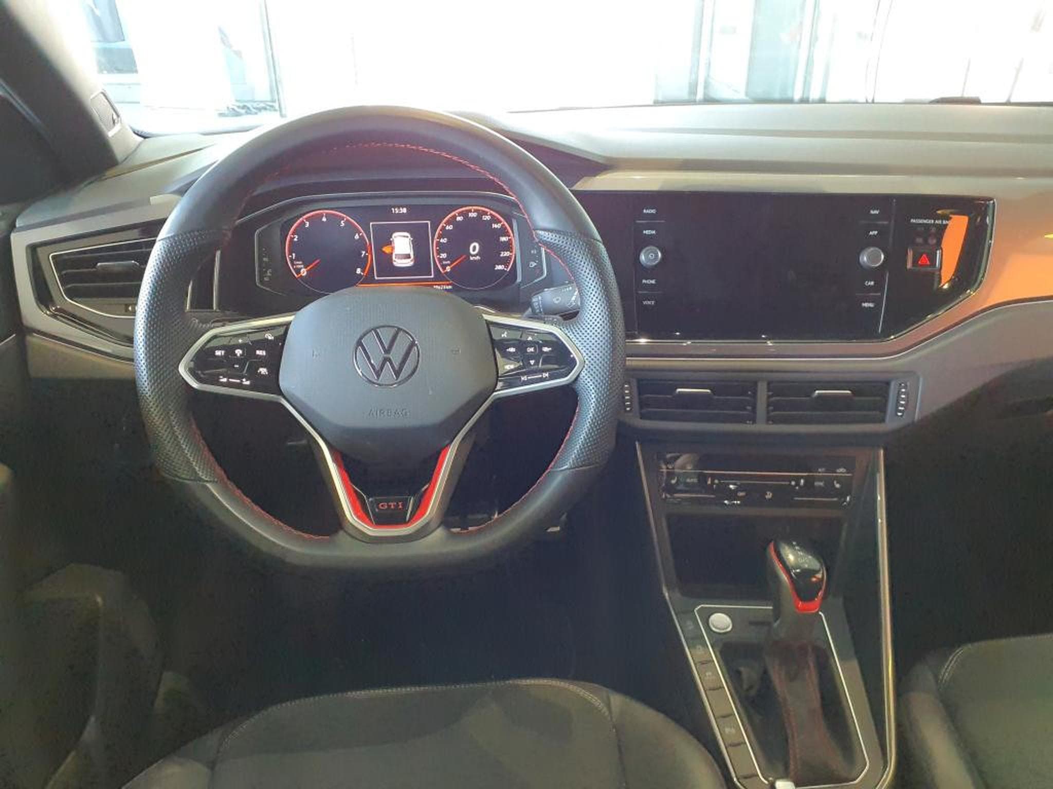 VW Polo 2.0 TSI 207 CV DSG7 *CAM* BEATS * MATRIX* (2023) - Photo 8