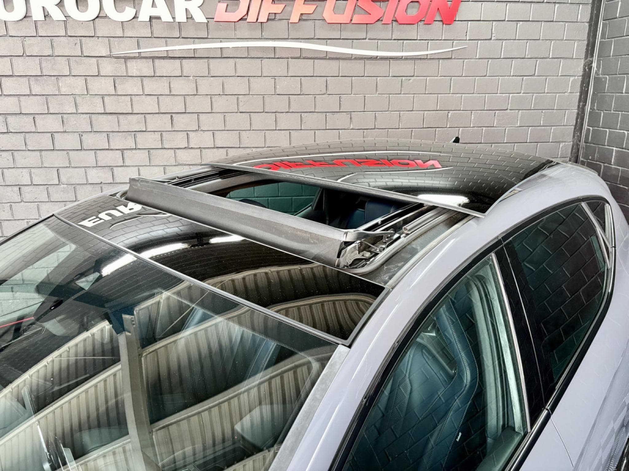 Cupra Leon VZ CUP 2.0 TSI 300CV * PANO * VSS * BEATS * CARBONE * (2024) - Photo 23