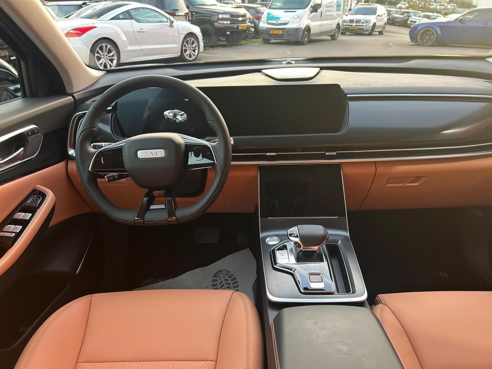 Baic X75 1.5 TURBO AUTO FULL OPTIONS (2026) - Photo 13