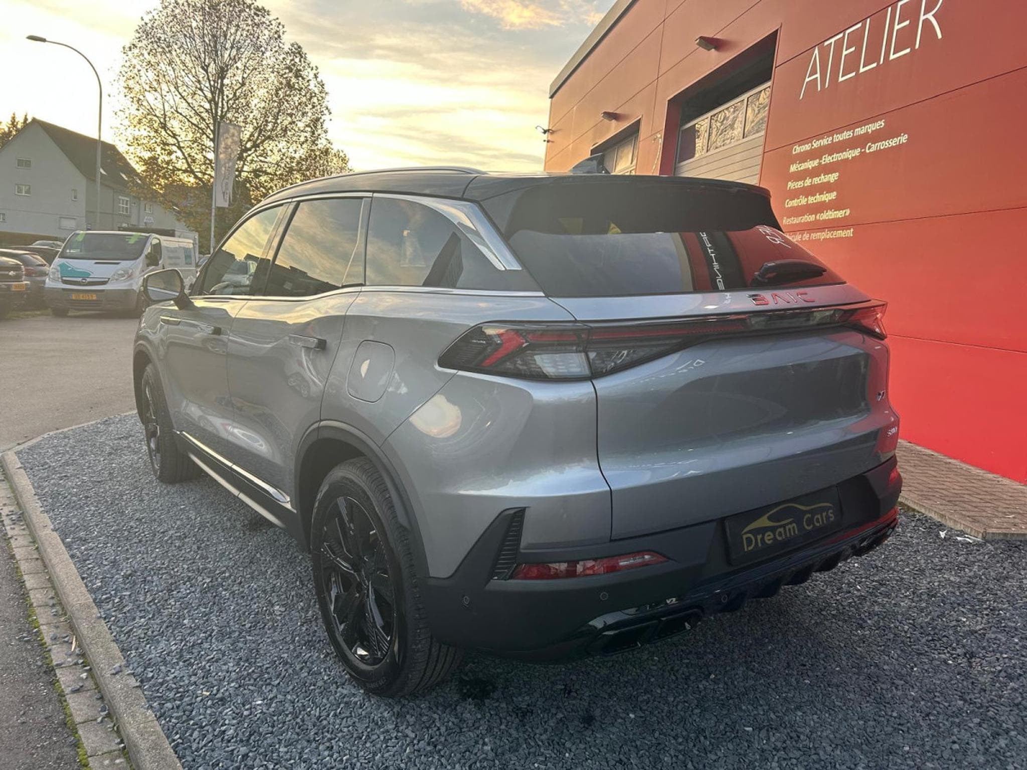 Baic X75 1.5 TURBO AUTO FULL OPTIONS (2026) - Photo 2
