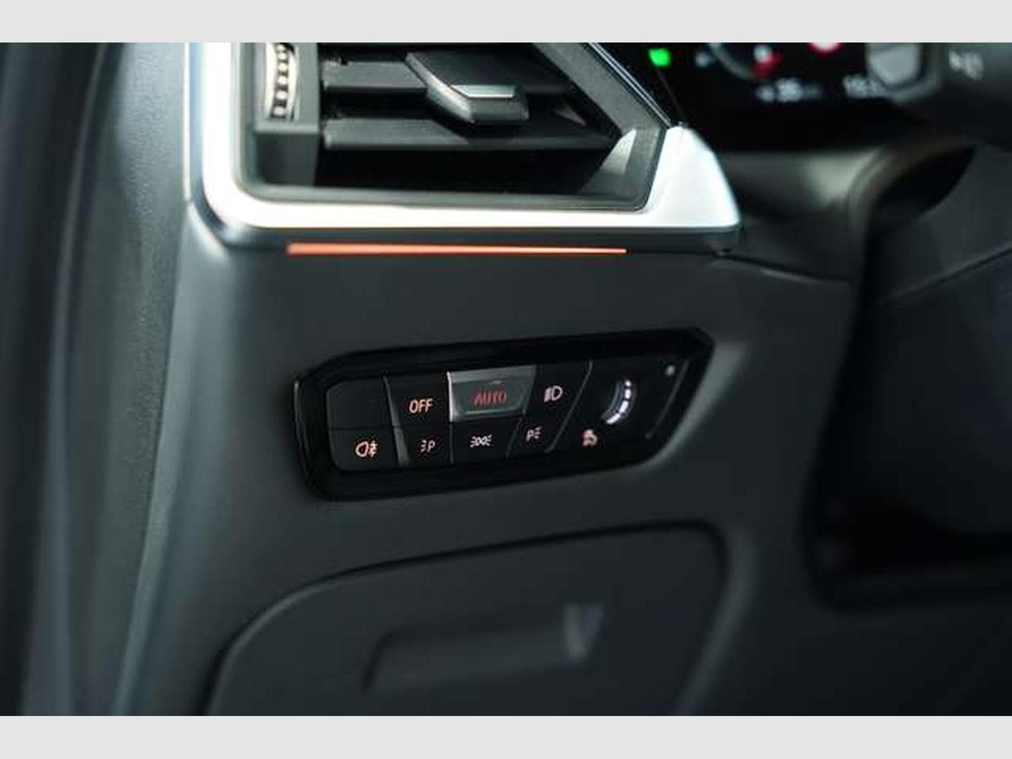 BMW M3 xD Competition 1.H *20 *H&K *Carbon (2022) - Photo 43