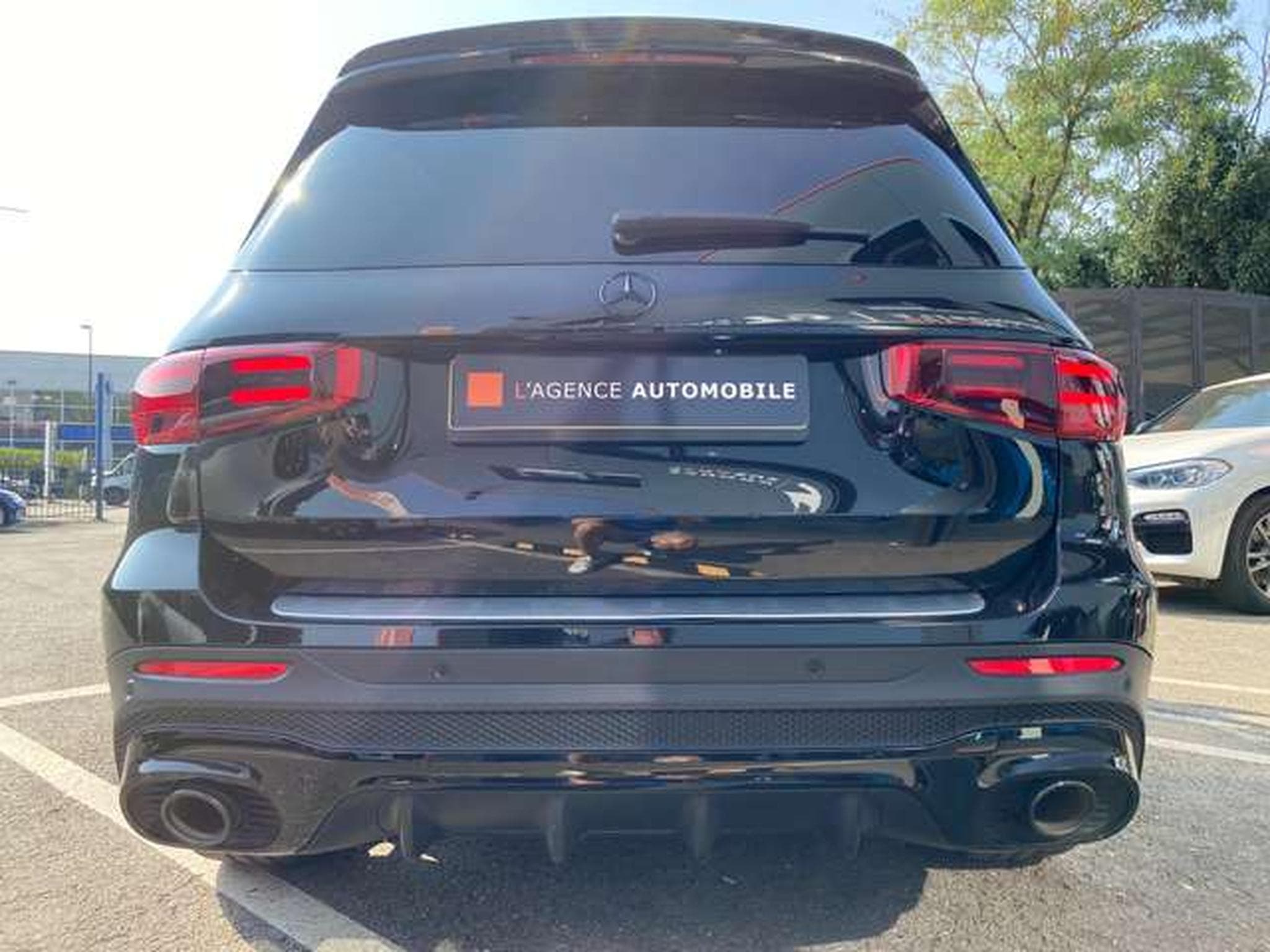 Mercedes GLB 35 AMG AMG GLB 35 4Matic AMG Speedshift DCT 8G (2024) - Photo 6