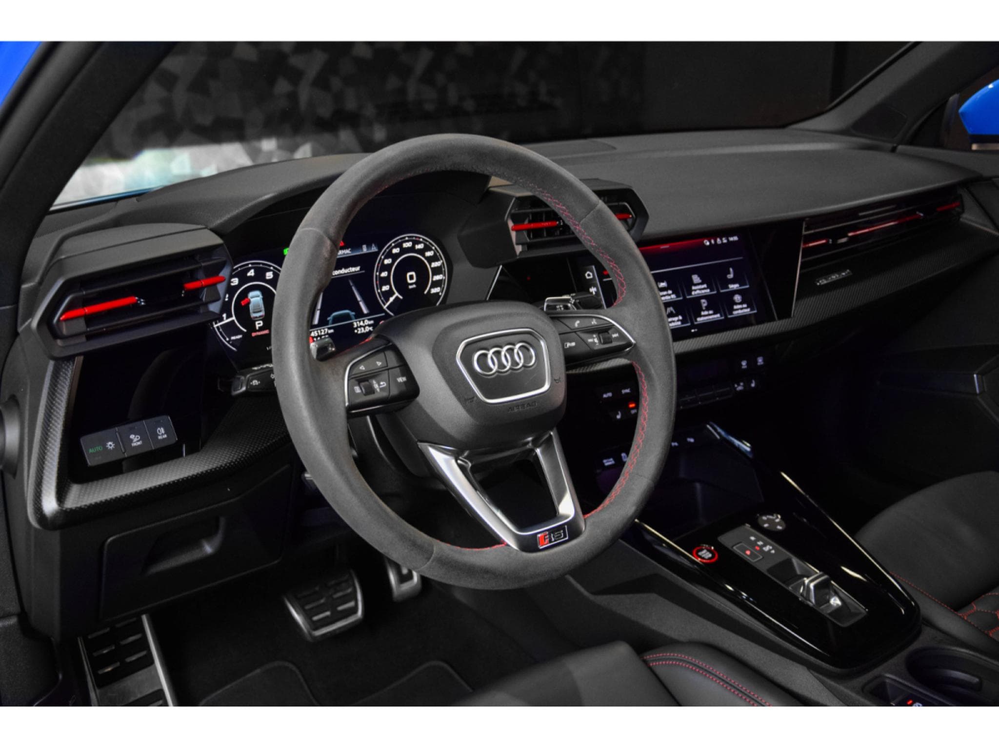 Audi RS3 BERLINE - BLEU TURBO (2022) - Photo 14