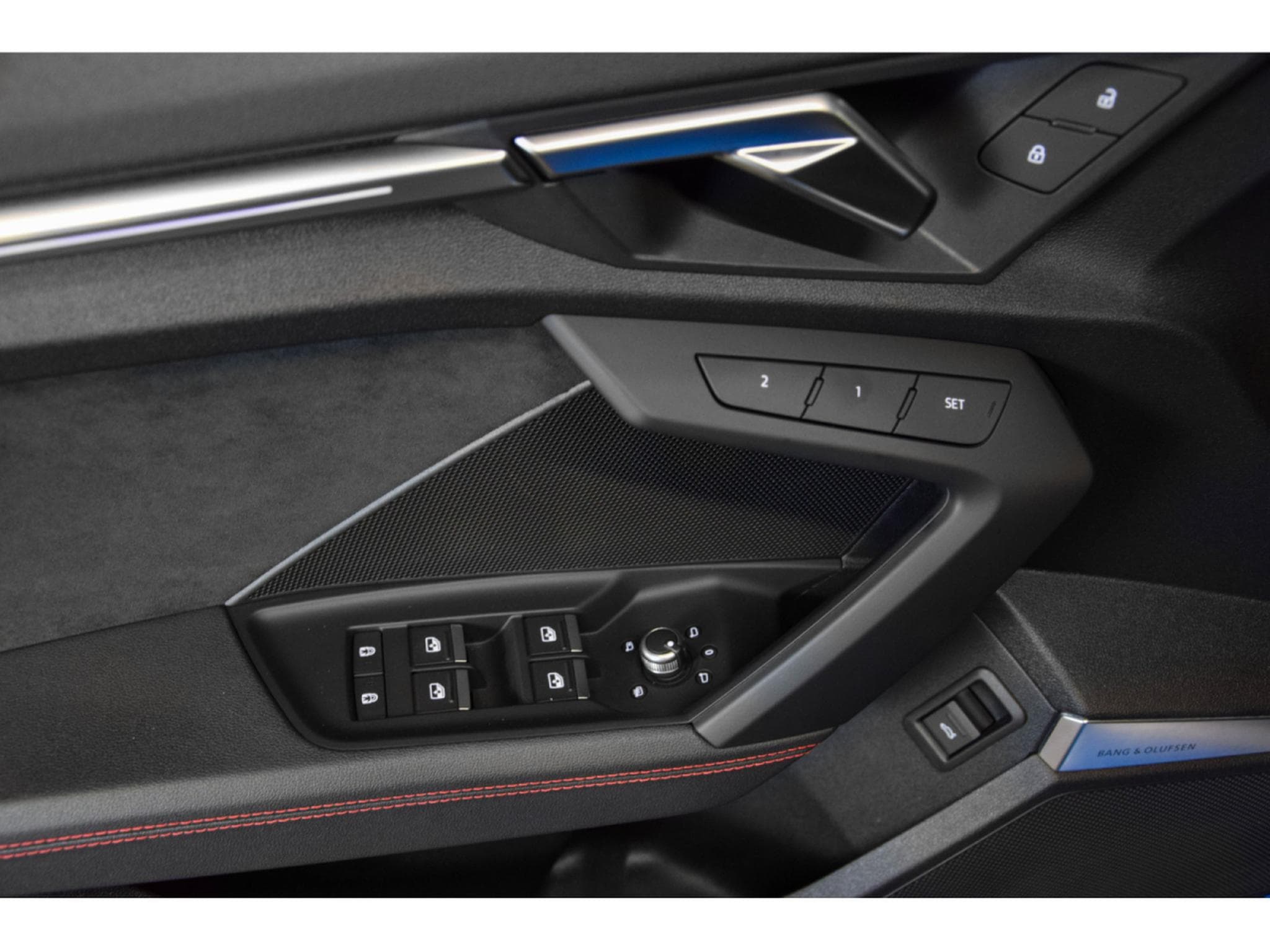 Audi RS3 BERLINE - BLEU TURBO (2022) - Photo 18