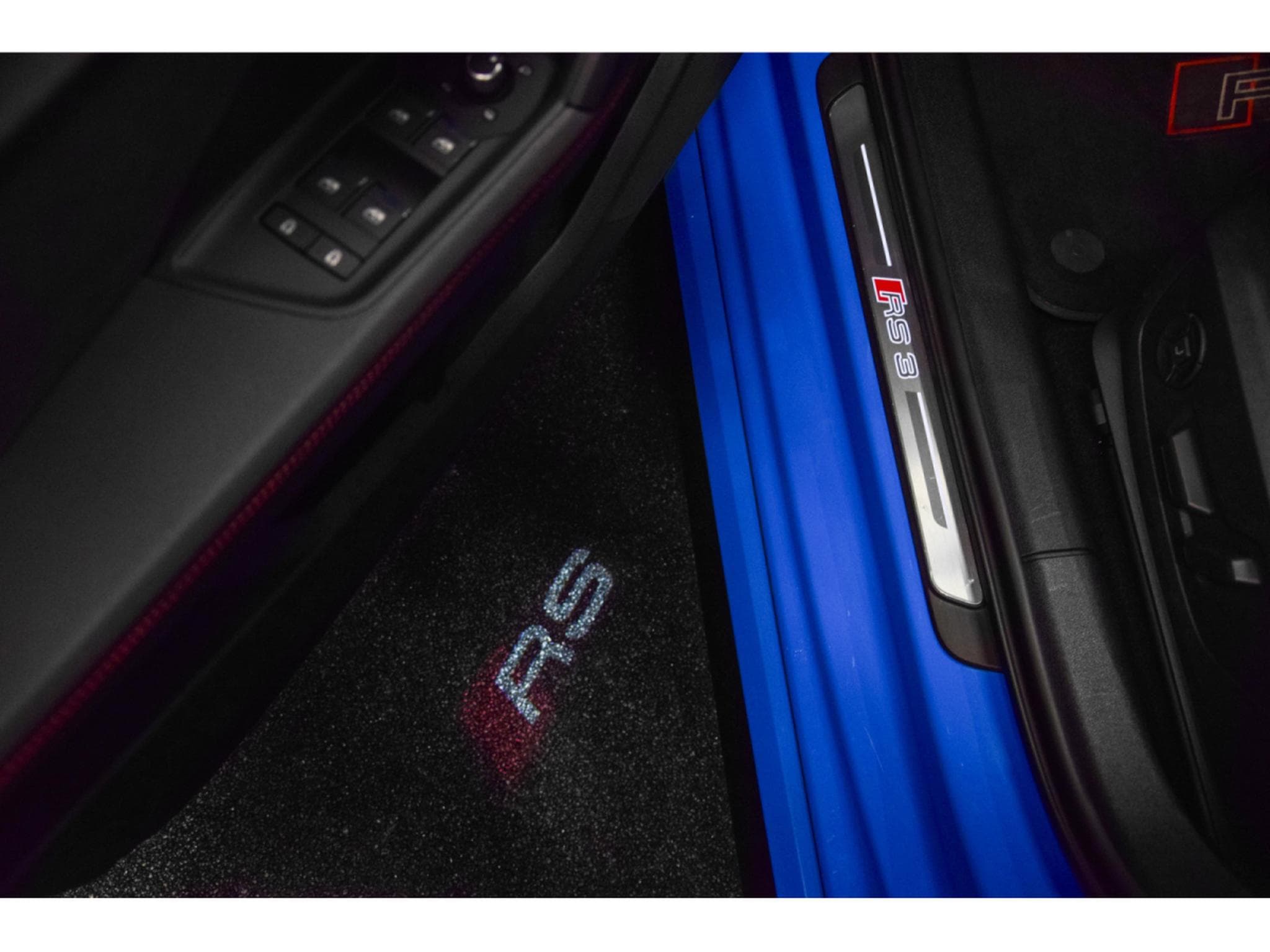 Audi RS3 BERLINE - BLEU TURBO (2022) - Photo 19