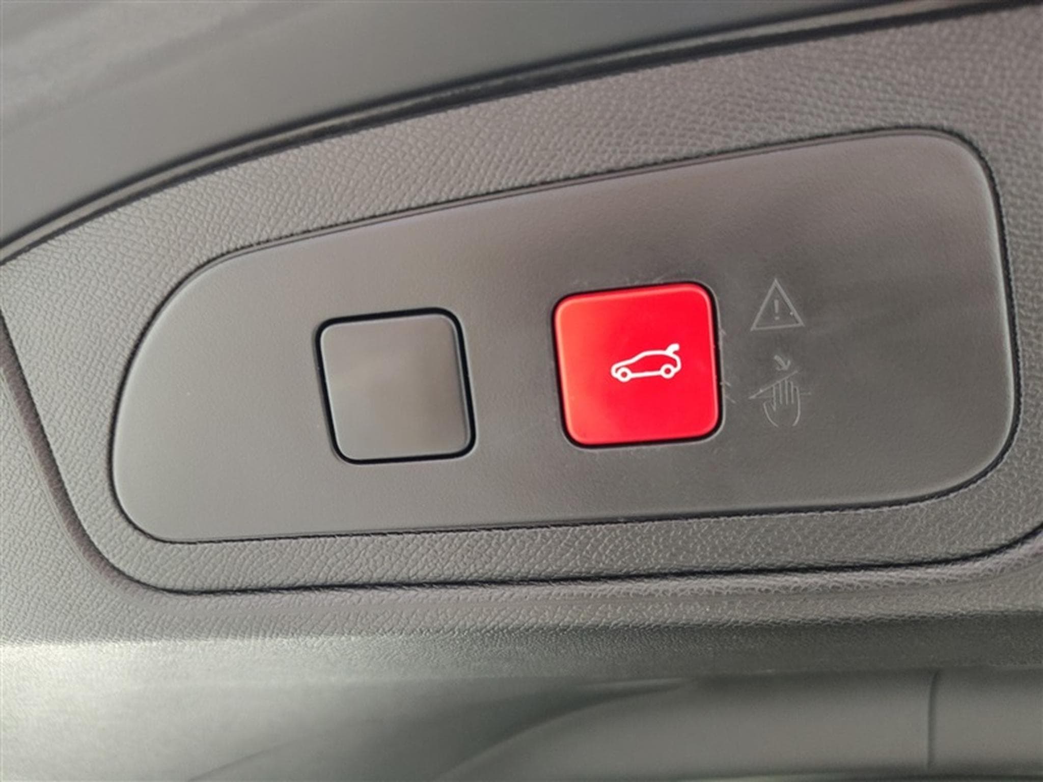 DS Automobiles DS7 1.5 HDI EAT8 Performance Line *NAVI/CARPLAY/S-CUIR* (2023) - Photo 20