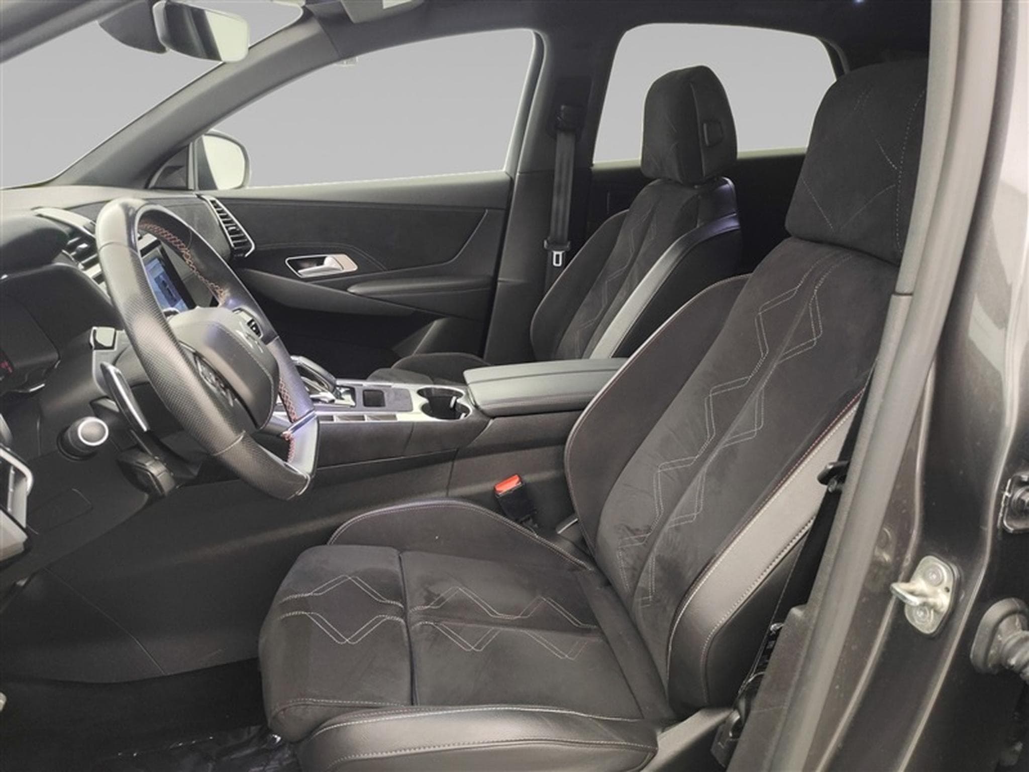 DS Automobiles DS7 1.5 HDI EAT8 Performance Line *NAVI/CARPLAY/S-CUIR* (2023) - Photo 7