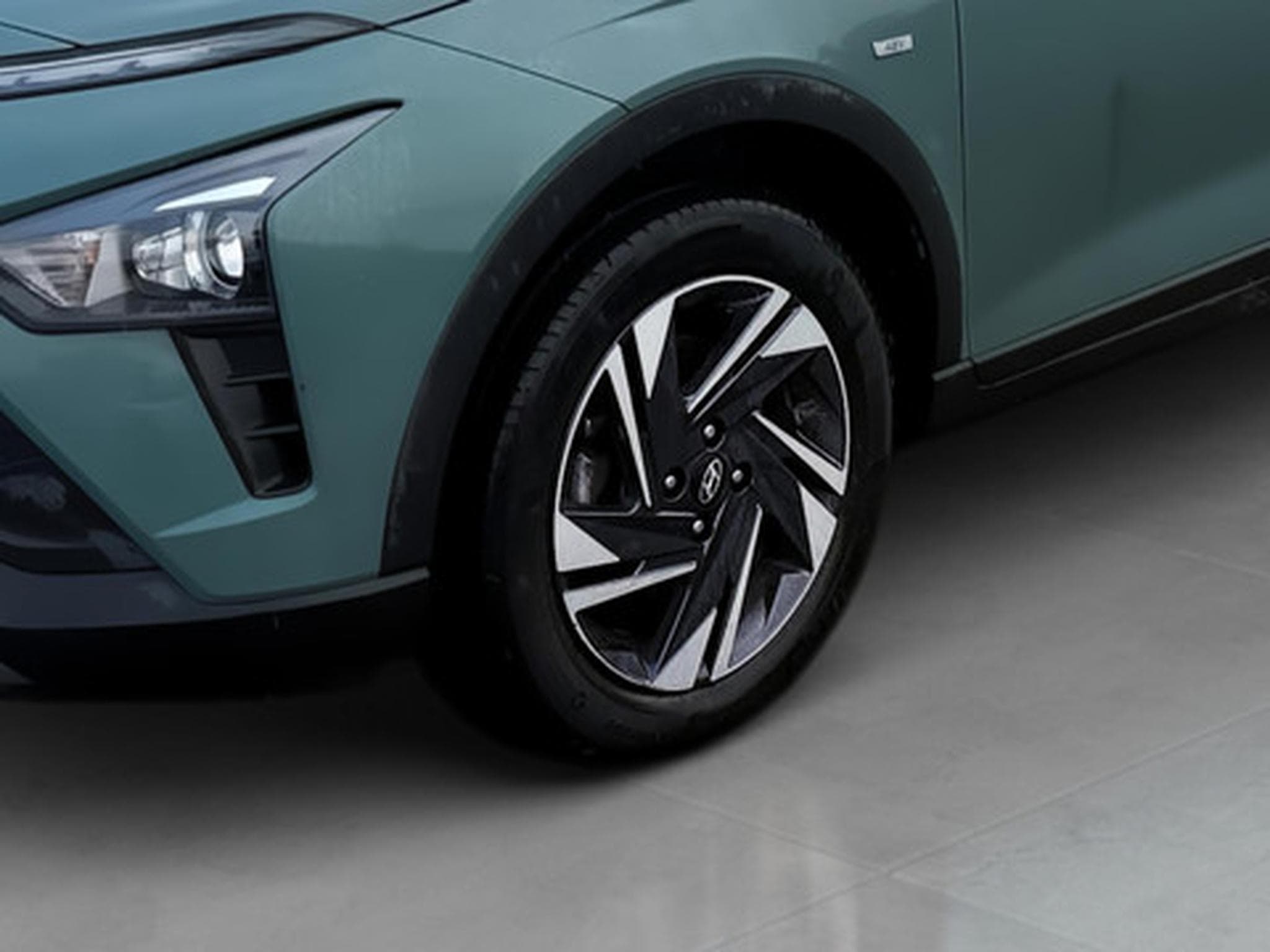 Hyundai Bayon 1.0 TGDi 100 Twist (2023) - Photo 14