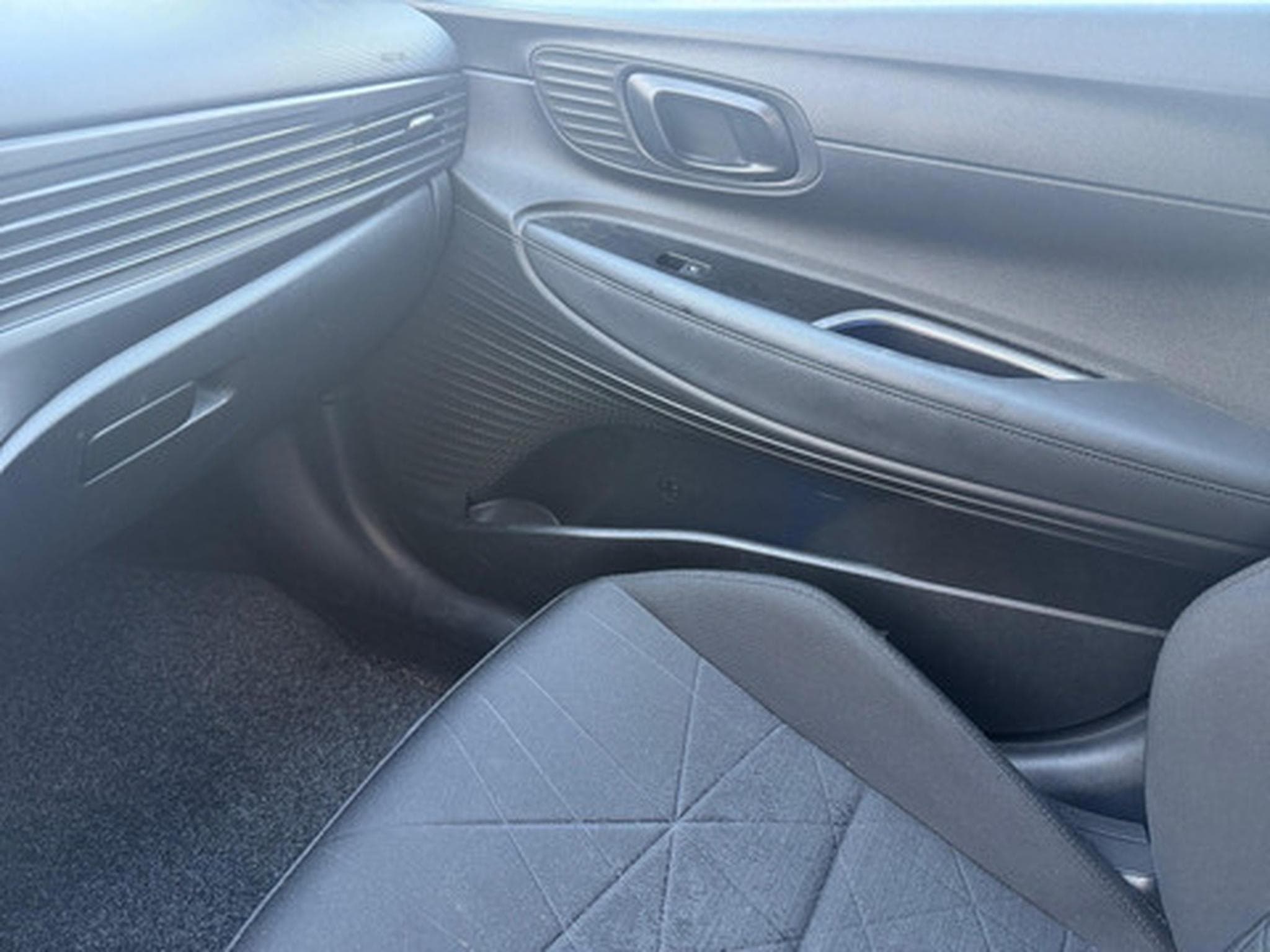 Hyundai Bayon 1.0 TGDi 100 Twist (2023) - Photo 5