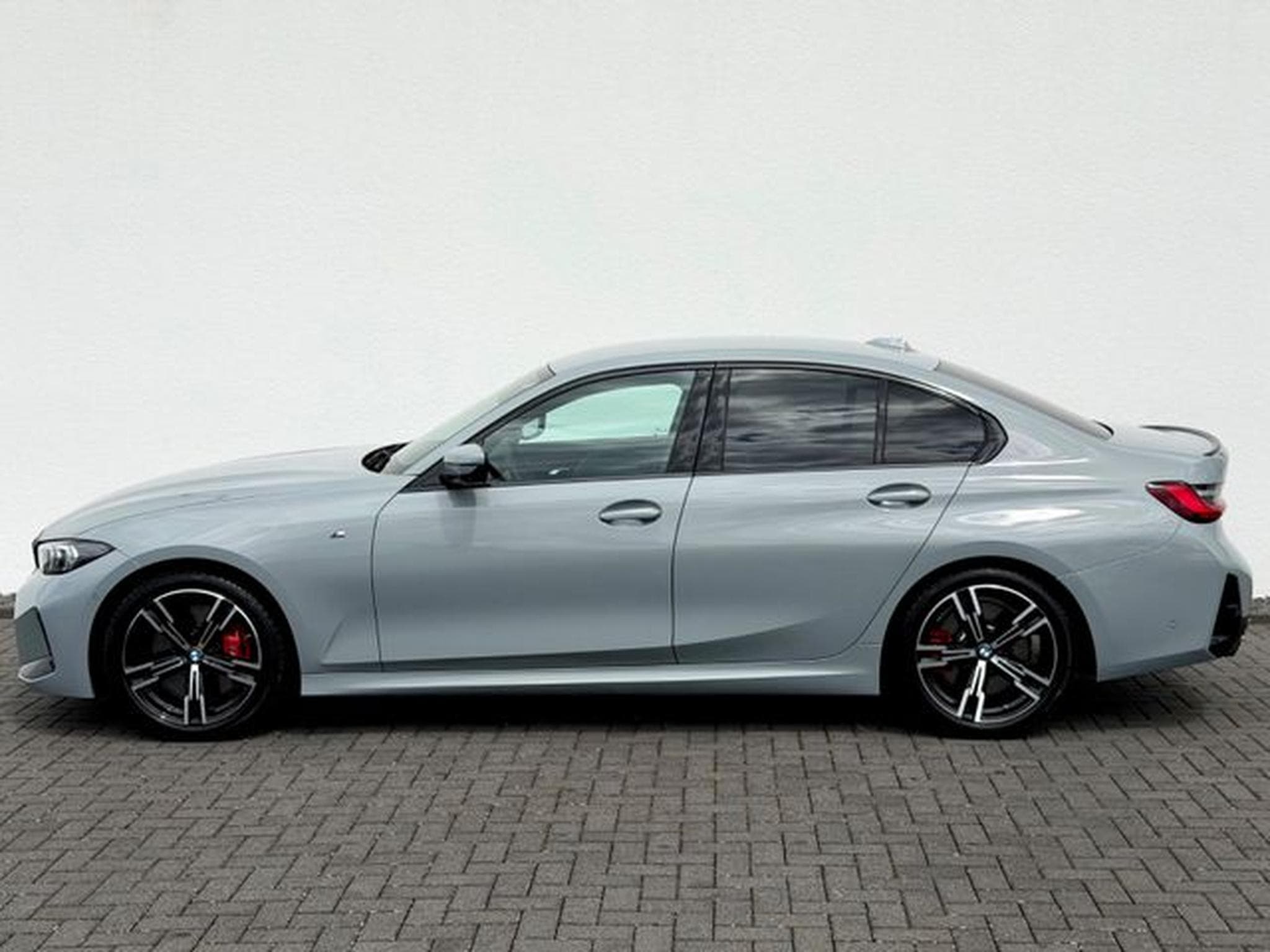 BMW 320 320i M Sport Paket /LED/ACC/HUD/360°CAM/GARANTIE (2025) - Photo 8