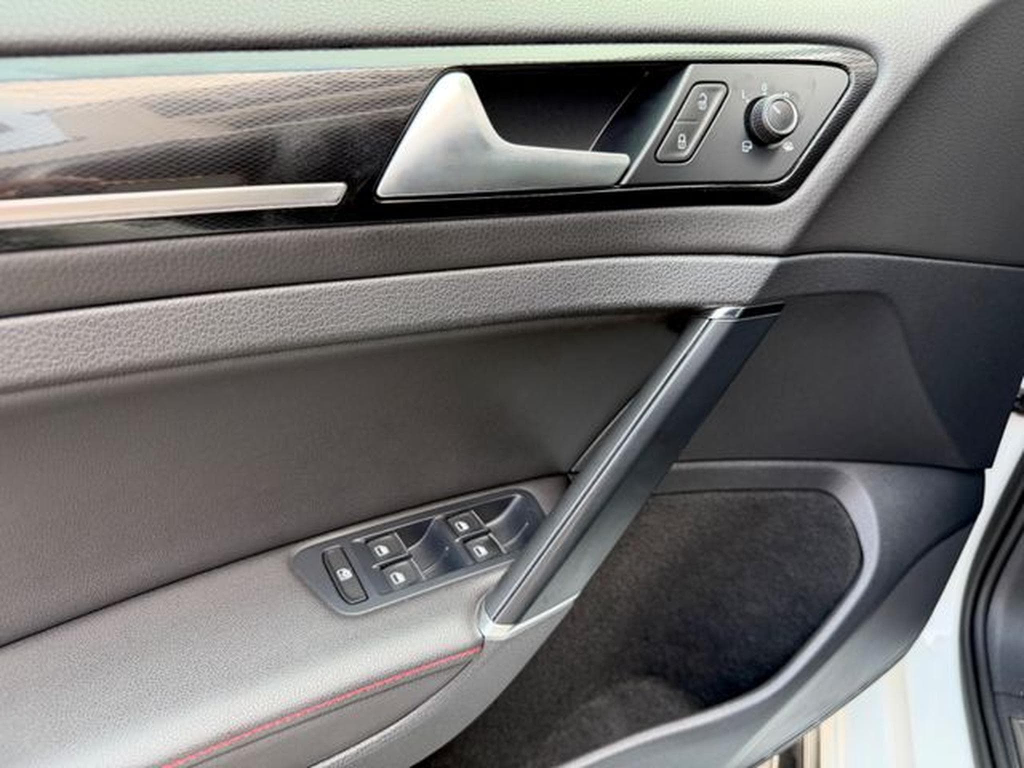 VW Golf Golf VII GTI Performance *DYNAUDIO*SPORTAUSPUFF* (2014) - Photo 18