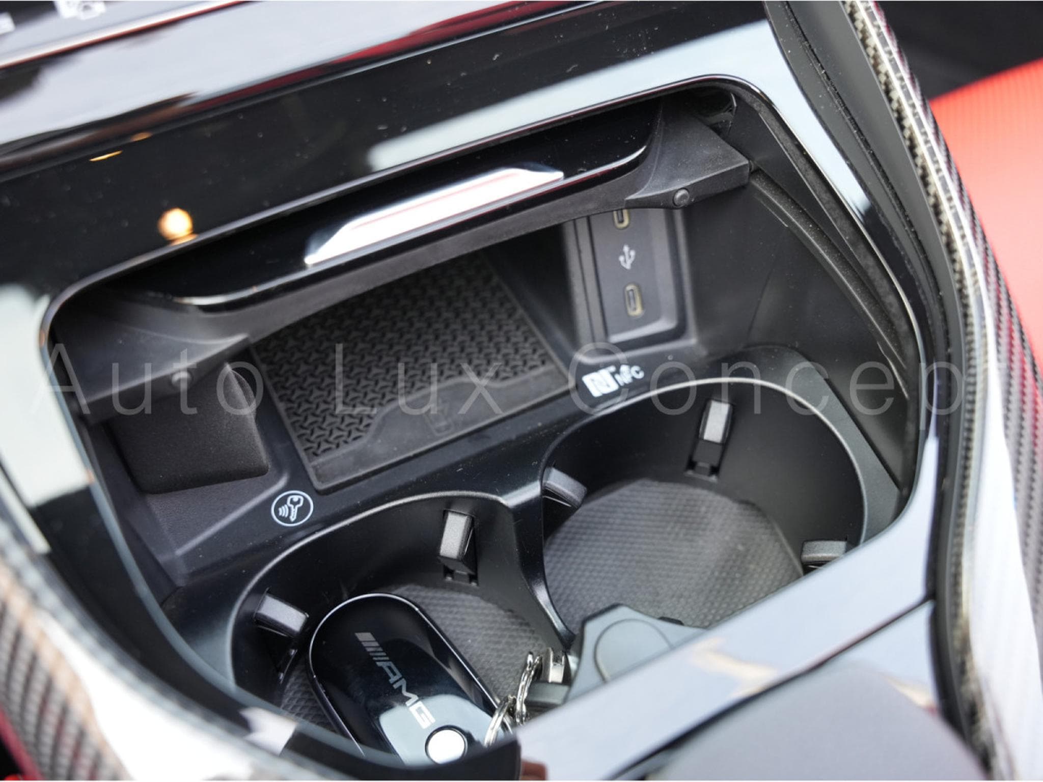 Mercedes SL 63 AMG ROADSTER/CARBON/PREMIUM PLUS (2024) - Photo 18
