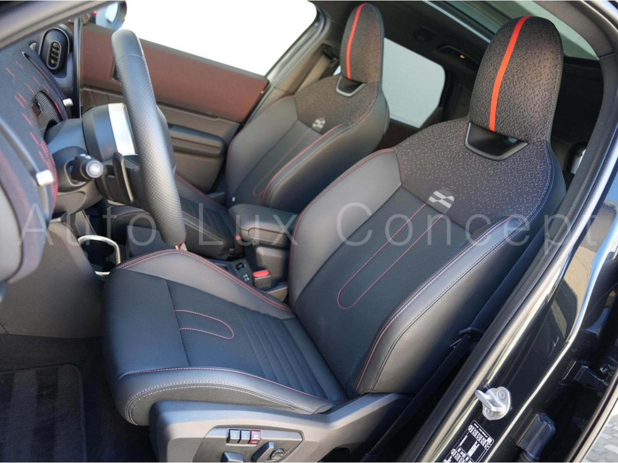 Mini Countryman John Cooper Works ALL4 (2024) - Photo 7