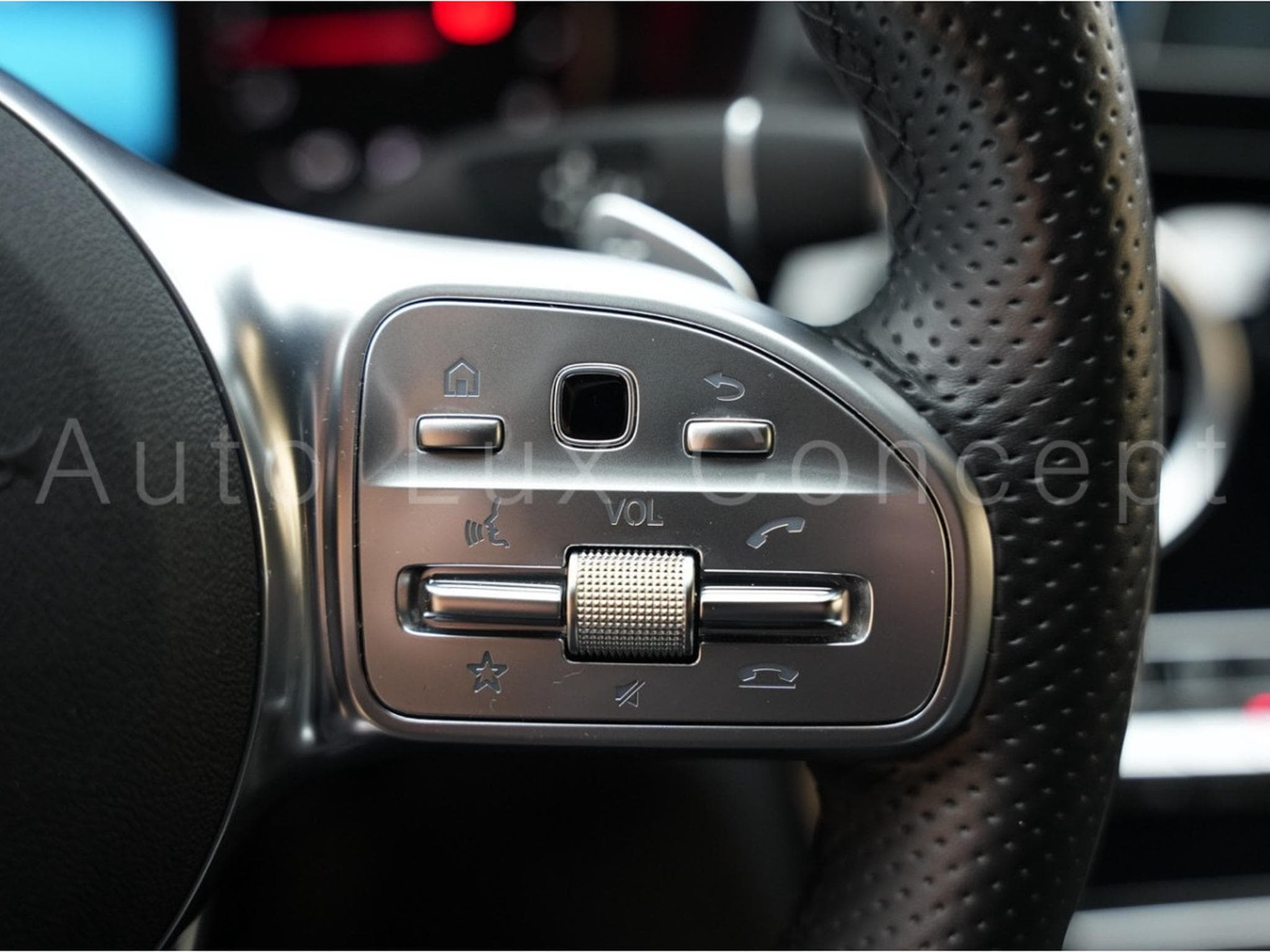 Mercedes C 180 Break AMG Line 9G-TRONIC (2020) - Photo 30