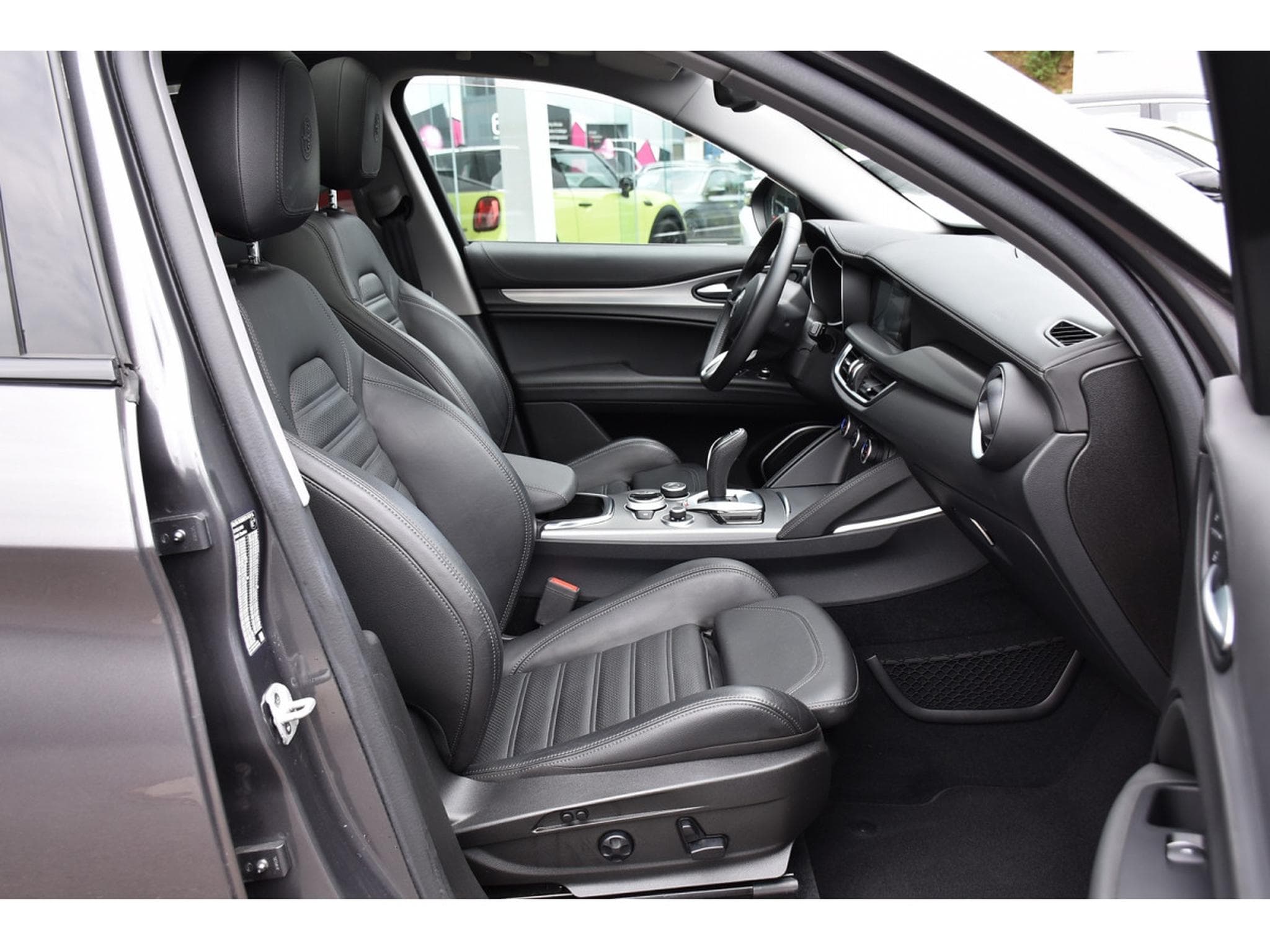 Alfa-Romeo Stelvio 2.0T Q4 Sprint TO CUIR MEMO ACC SIDE LANE GPS CAM 1° MAIN (2020) - Photo 7