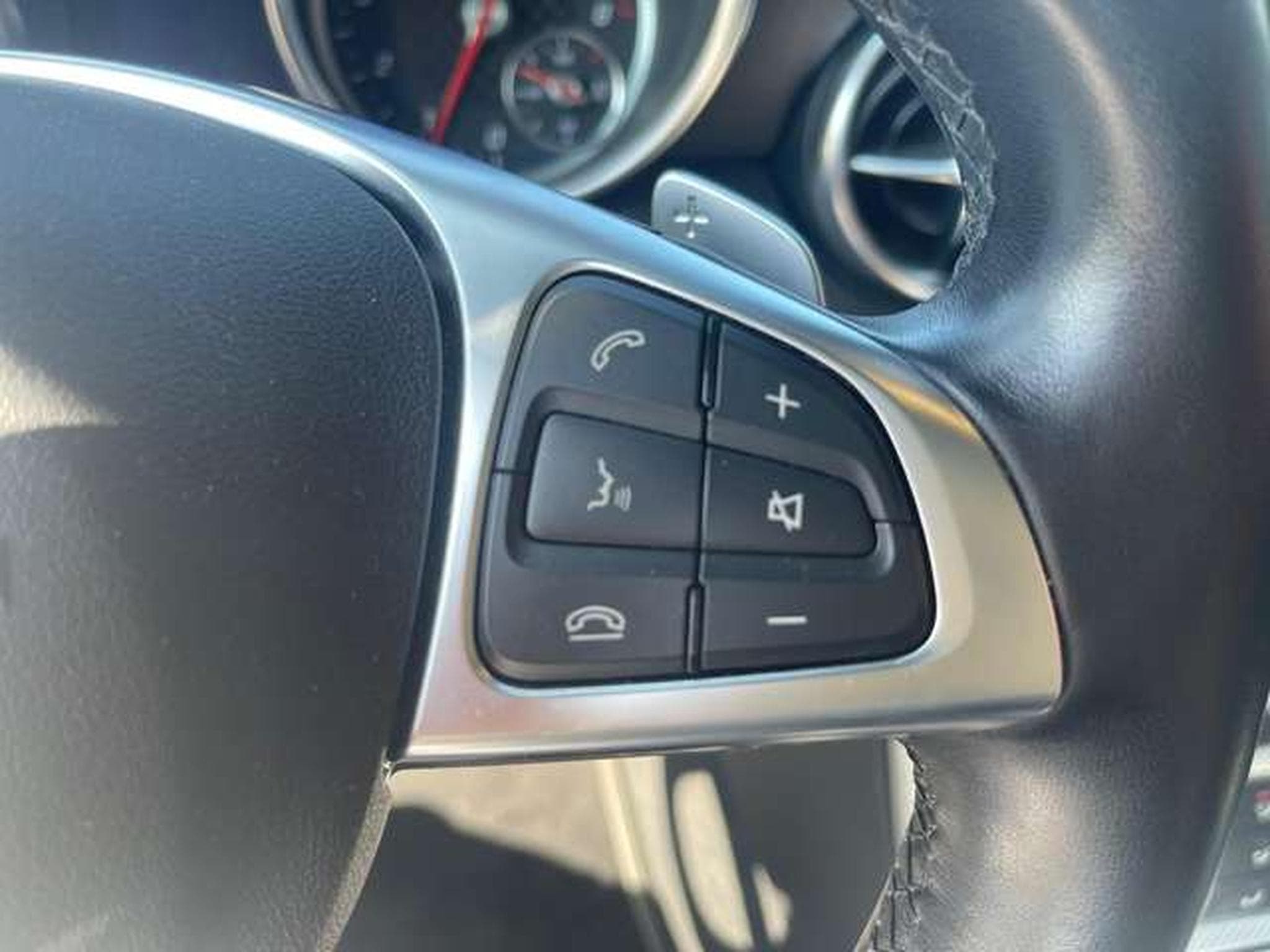 Mercedes SLC 200 SPECIAL EDITION-JUSQU'A 36 MOIS DE GARANTIE (2019) - Photo 16