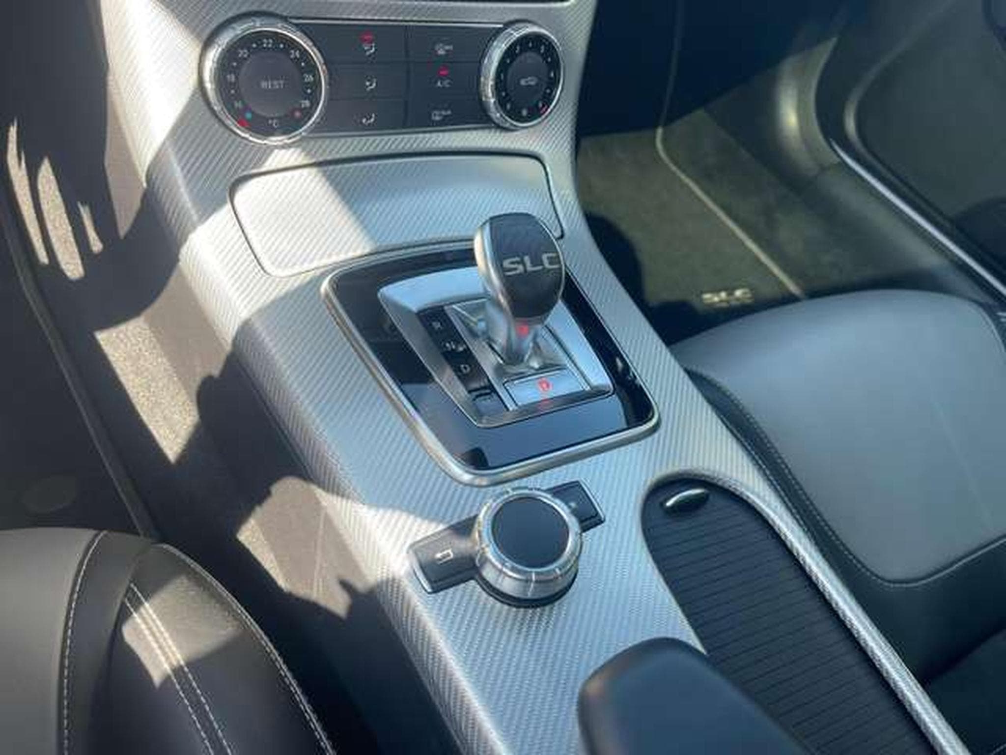 Mercedes SLC 200 SPECIAL EDITION-JUSQU'A 36 MOIS DE GARANTIE (2019) - Photo 23