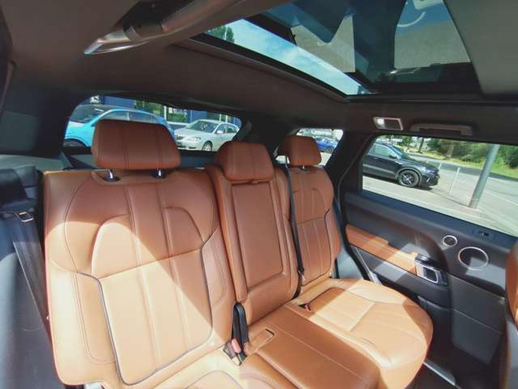 Land-Rover Range Rover Sport HSE (2017) - Photo 11