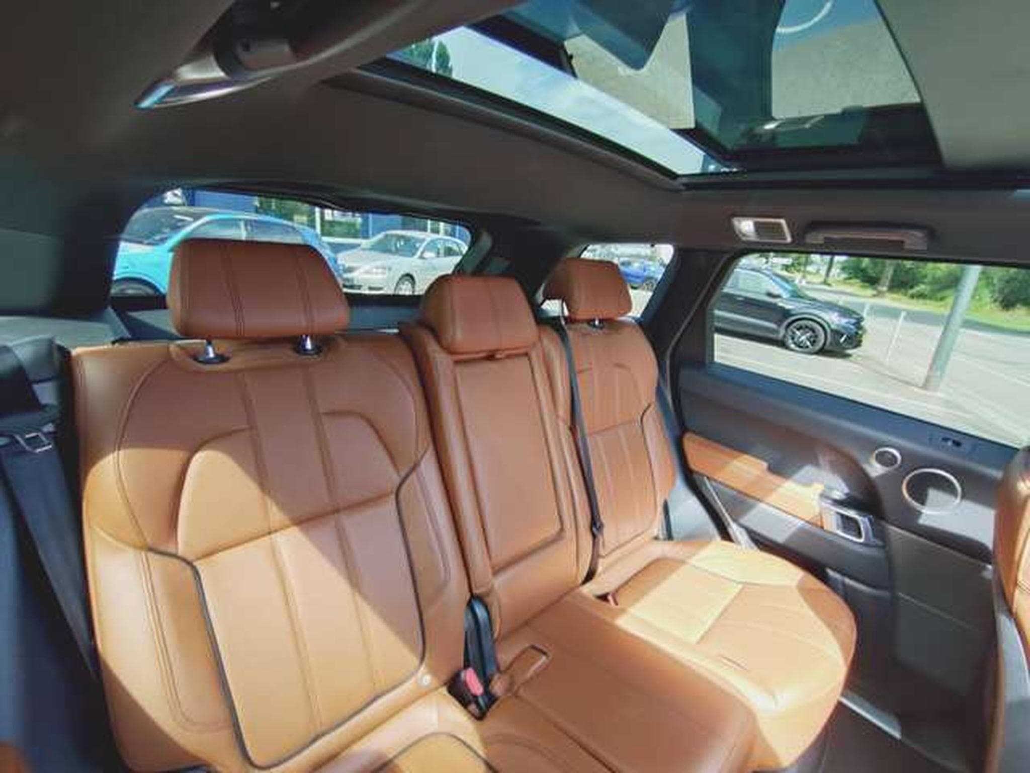 Land-Rover Range Rover Sport HSE (2017) - Photo 12