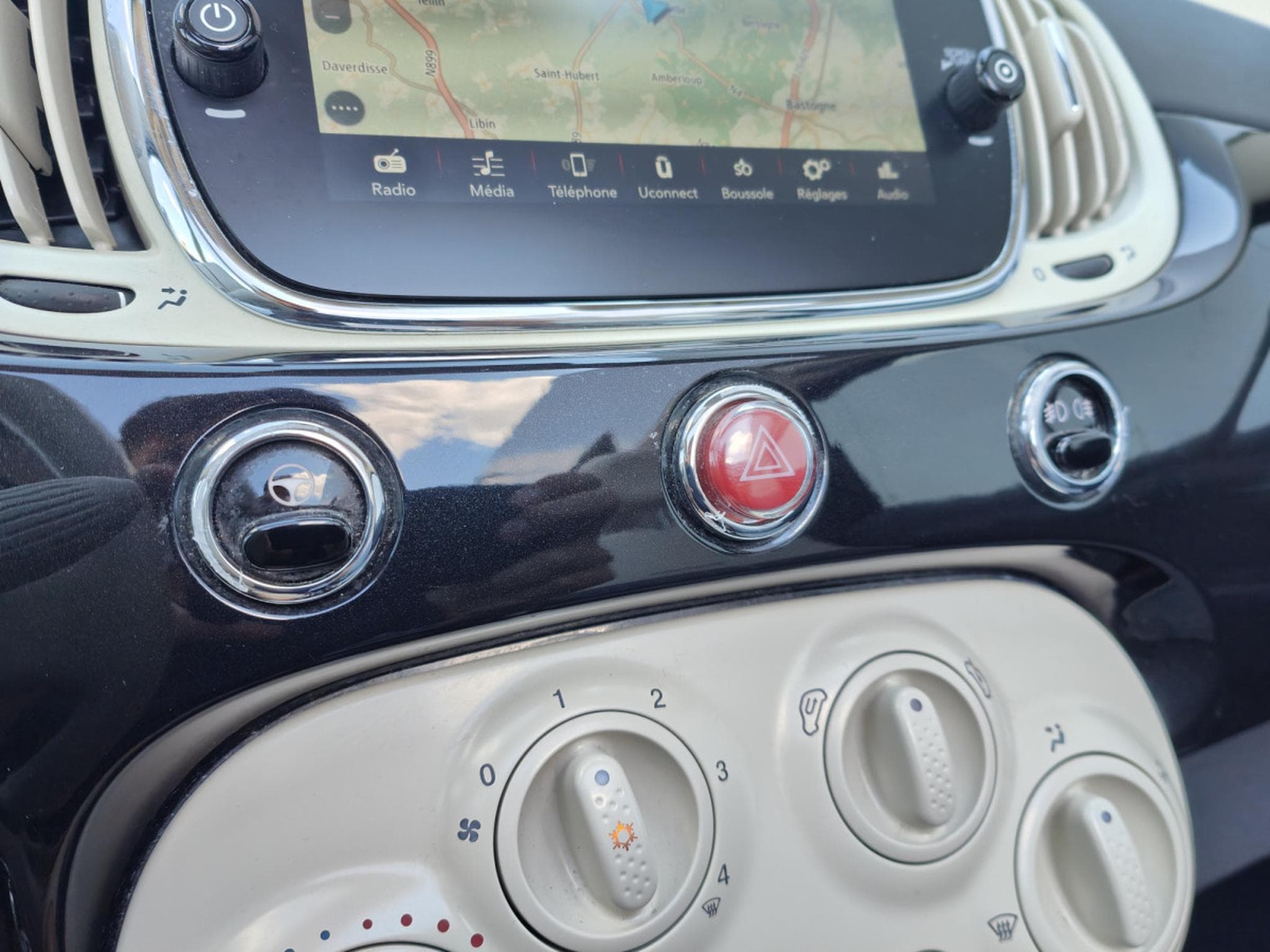 Fiat 500 1.2 CABRIO GPS CLIM CRUISE BLUETOOTH (2018) - Photo 23