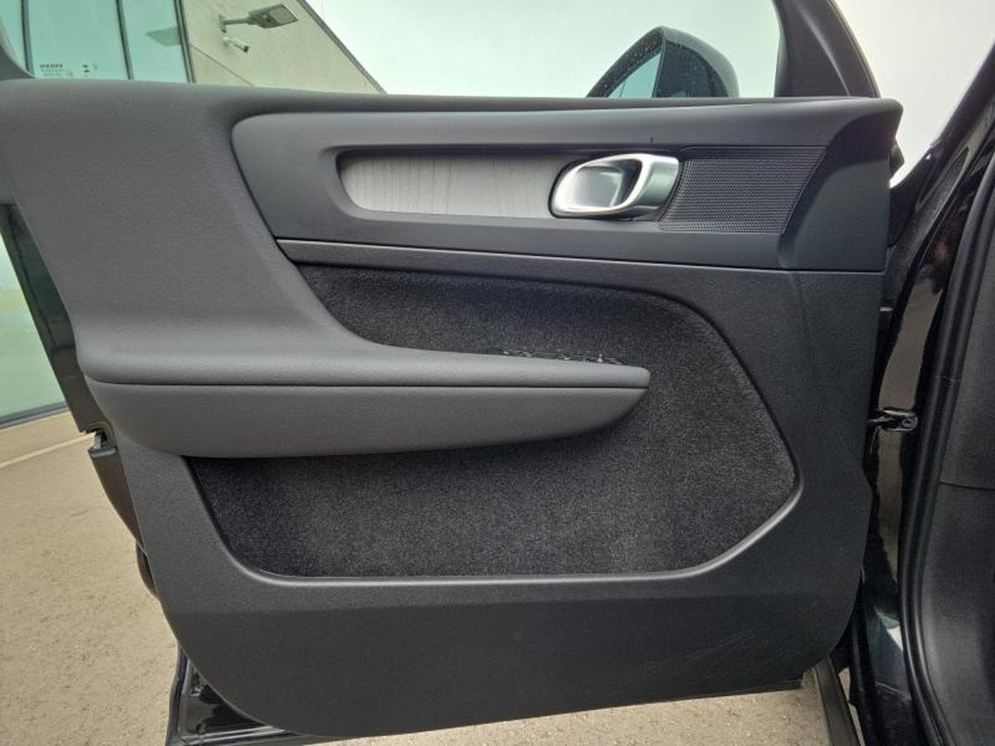 Volvo XC40 B3 Core 2026 / Essence (2025) - Photo 20