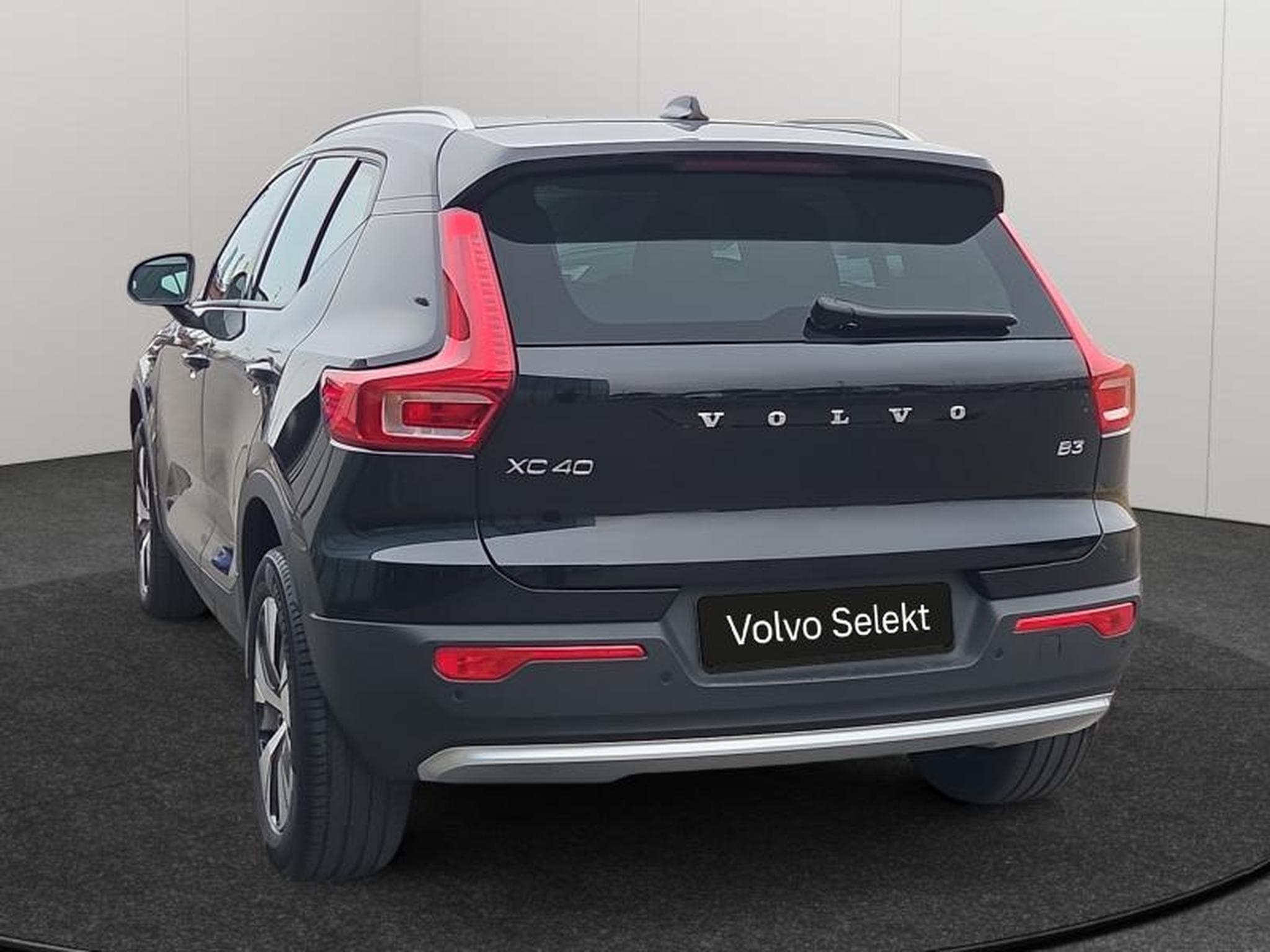 Volvo XC40 B3 Core 2026 / Essence (2025) - Photo 3